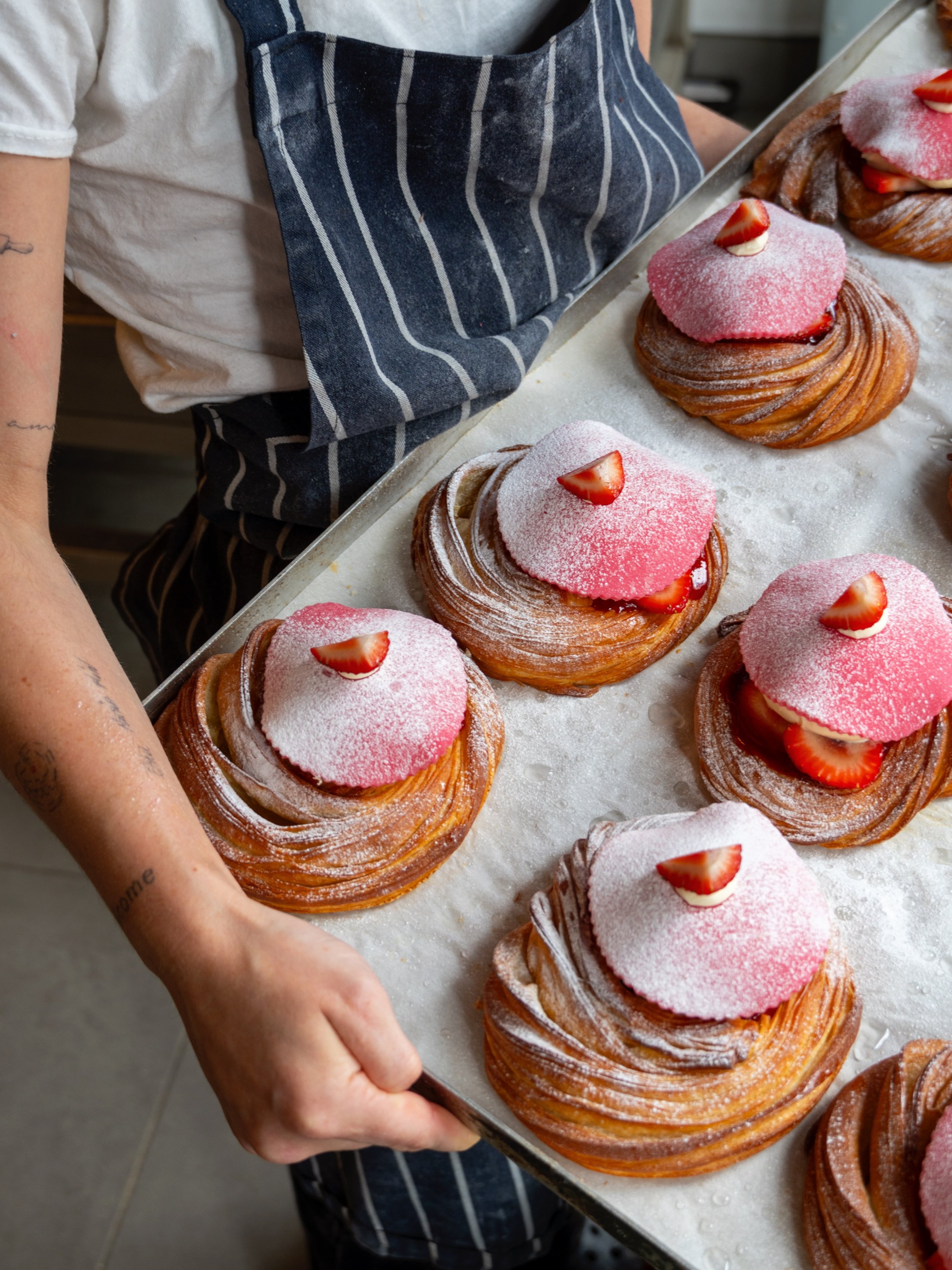 Glad nationaldag, Sverige! 🇸🇪

We&rsquo;re celebrating National Sweden Day today in London with something special: 

a limited-edition flaky pastry inspired by the iconic Princess Cake, with marzipan and fresh seasonal strawberries 🍓

Find it this
