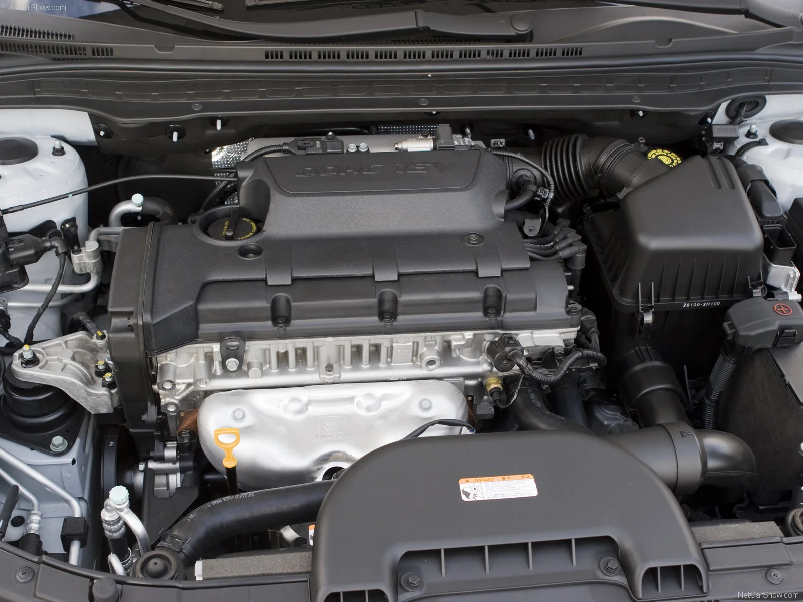 Hyundai-Elantra_Touring_2009_1600x1200_wallpaper_2c.jpg