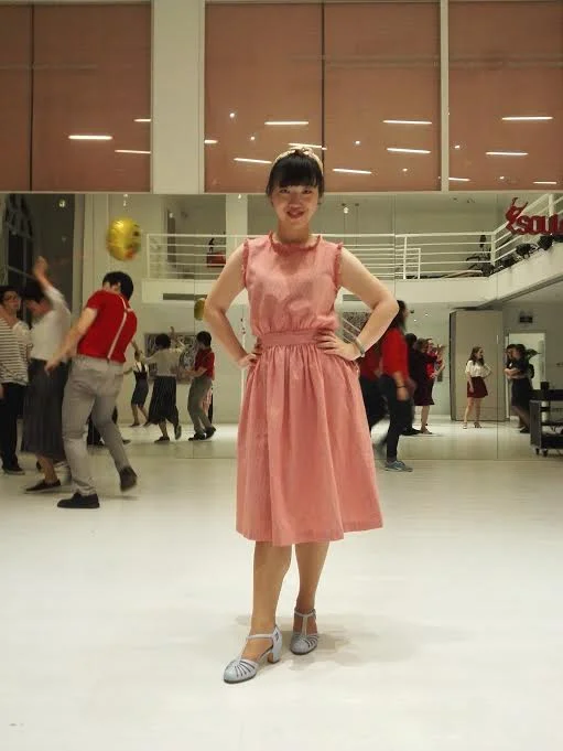 Phyllis 穿著美美的 Saint Savoy (另外,這件洋裝也太正點了~)