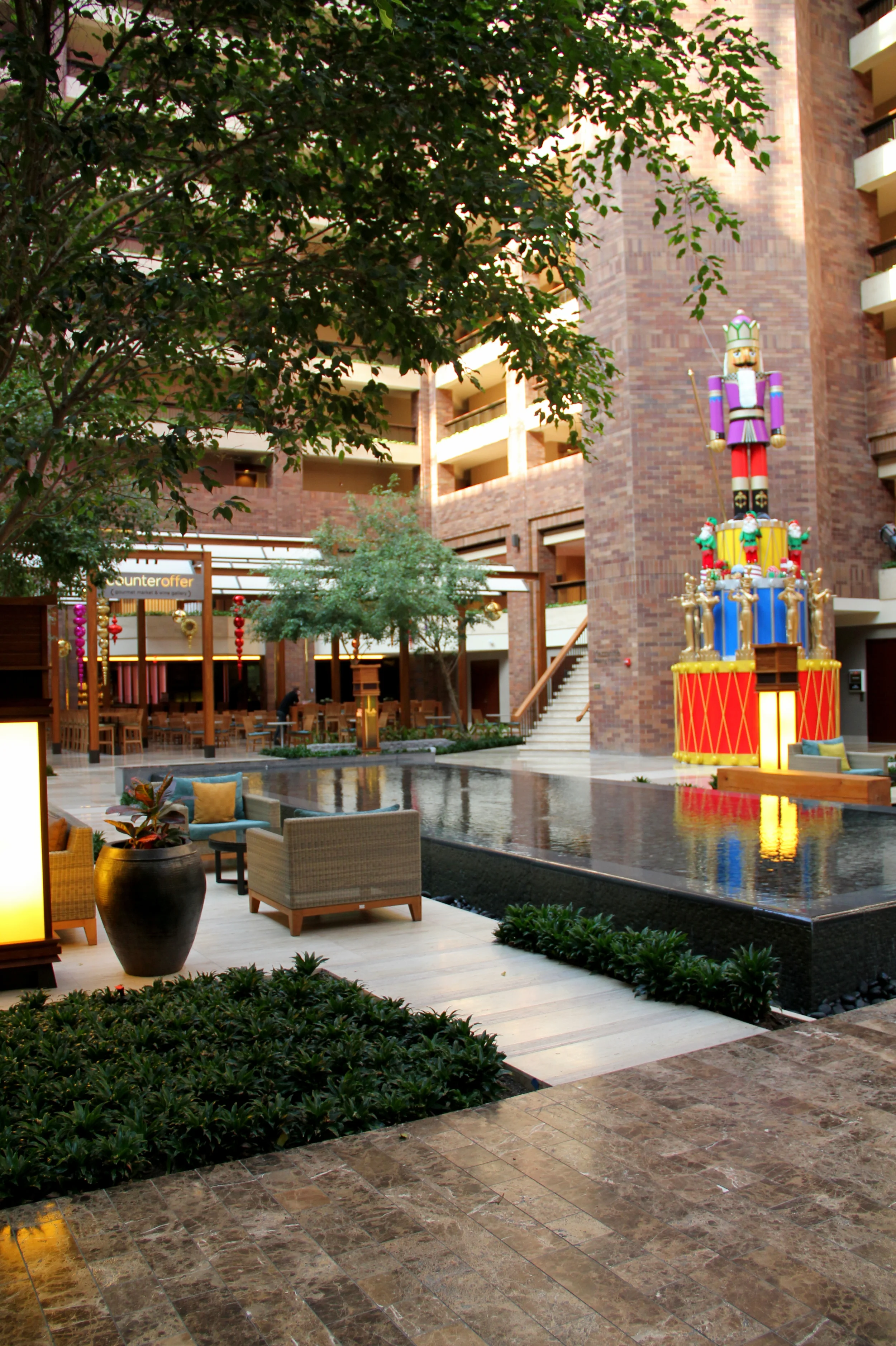 Hilton Holiday-024.JPG