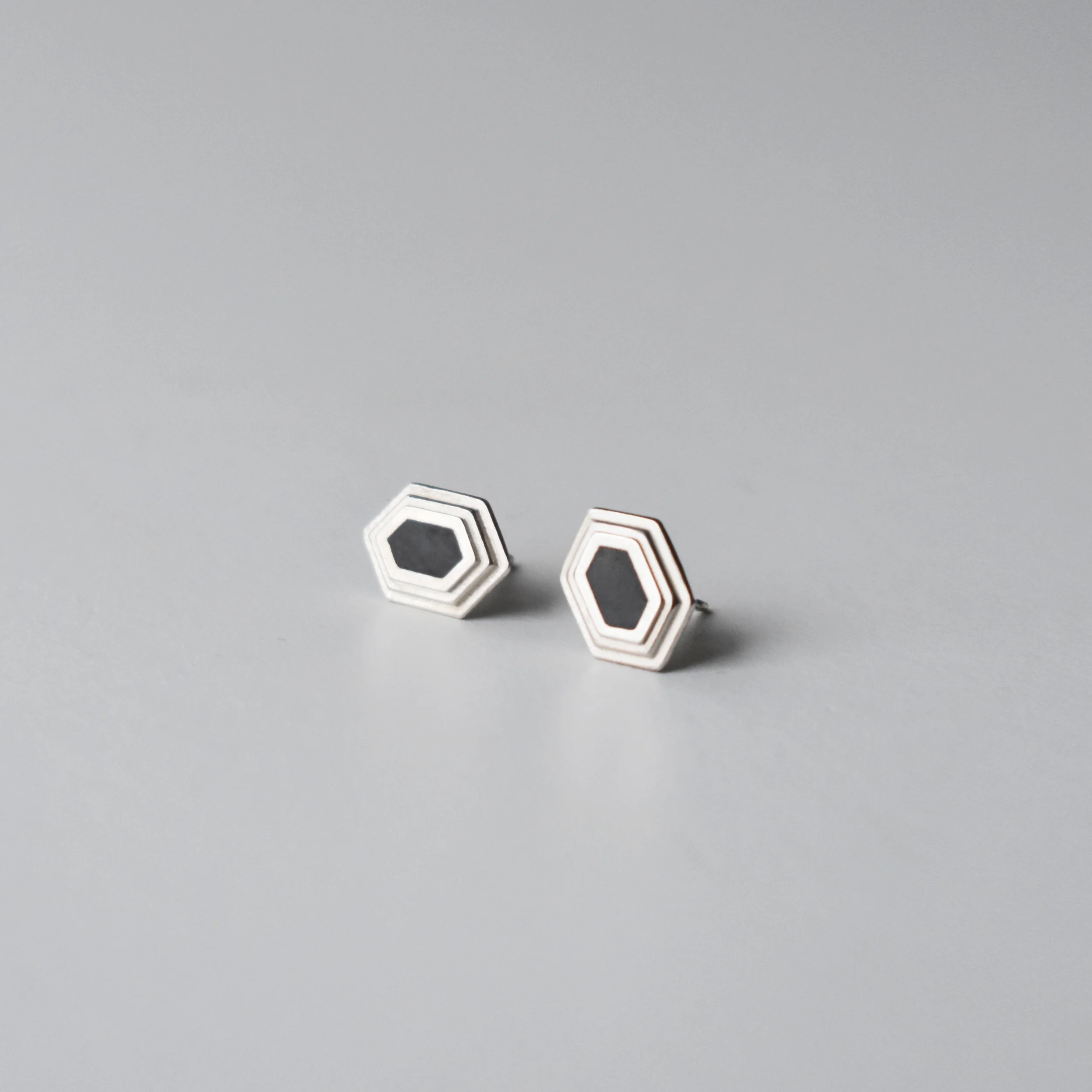 Silver Axis Stud Earrings 
