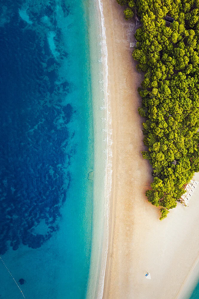 Zlatni Rat Beach.jpg