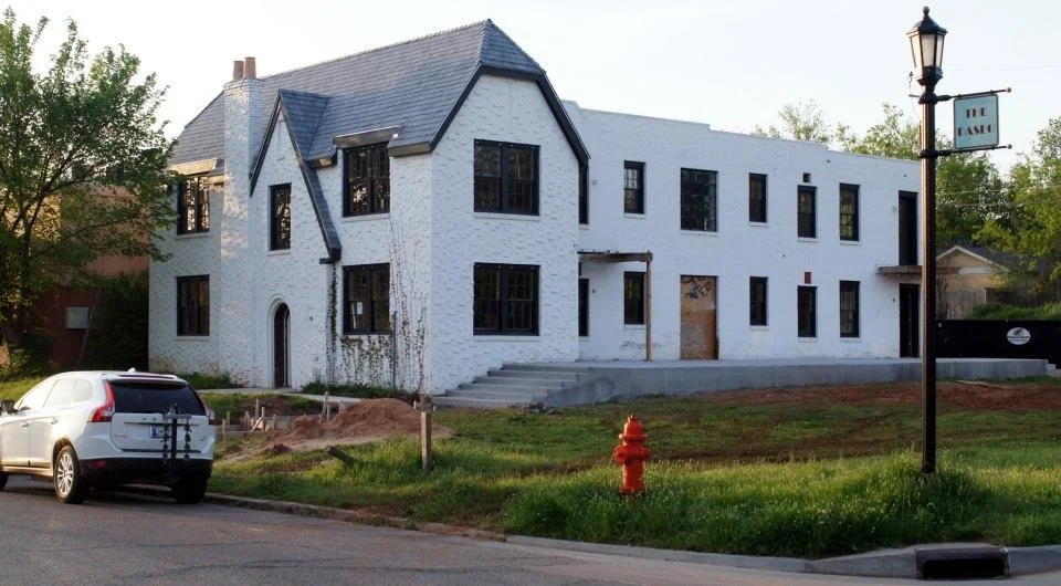 sixtwelve location.jpg