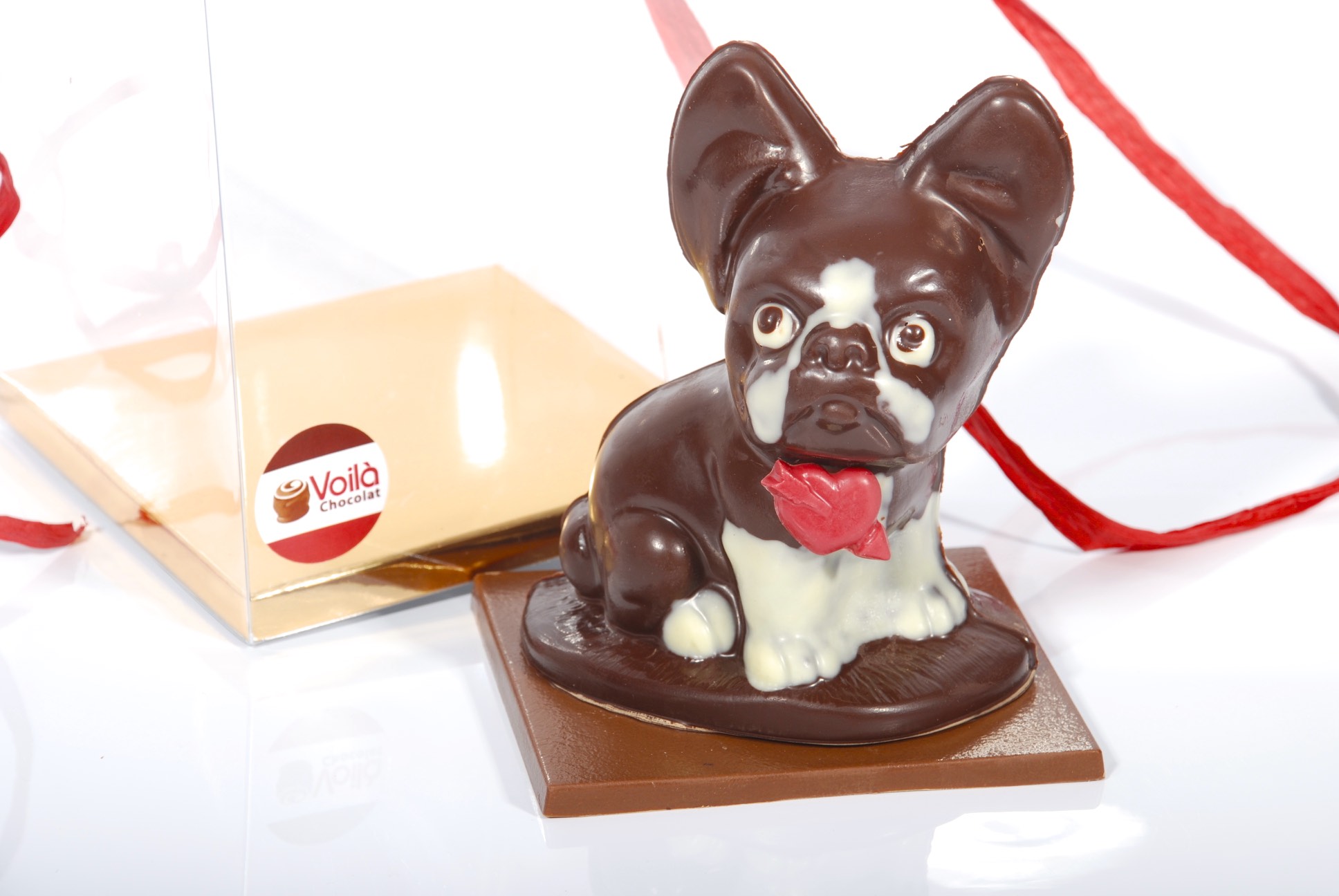 Dogs can't eat chocolate. And you can't resist this chocolate doggie.