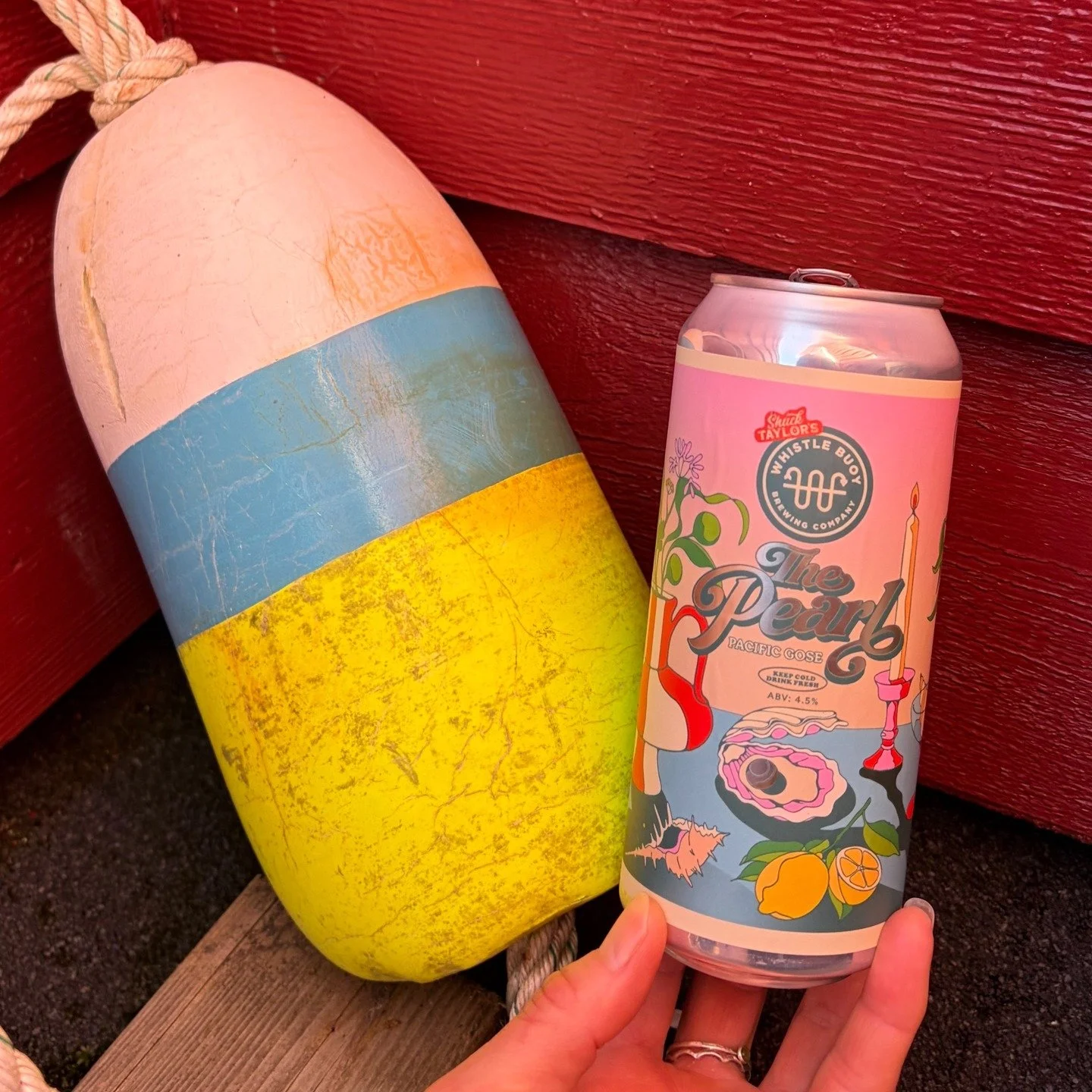 💚 🌊 🦪 Seaweed, oysters and beer&hellip;3 of my favourite things&hellip;all blended beautifully in this offering from @whistlebuoybrewing !!! 

&ldquo;The Pearl&rdquo; is a Pacific gose, made with my Dakini Tidal Wilds bull kelp and oyster shells f