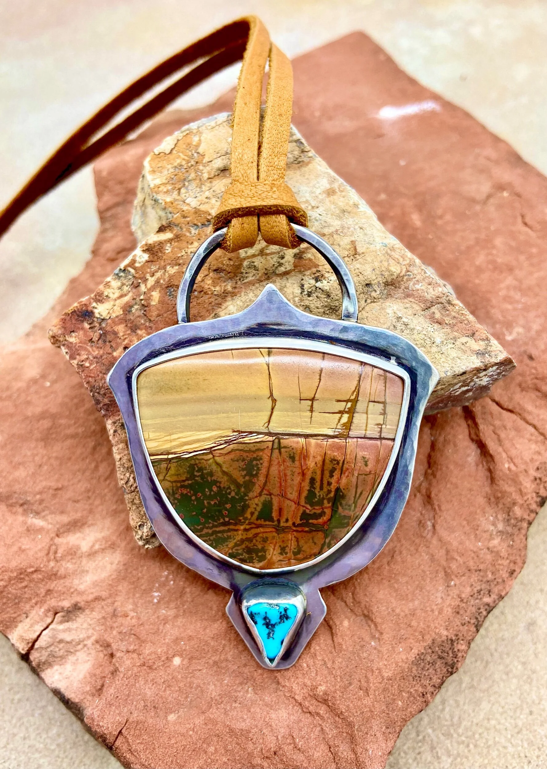 D7F895D9-538E-4A6E-91E3-296CE1BD2D07