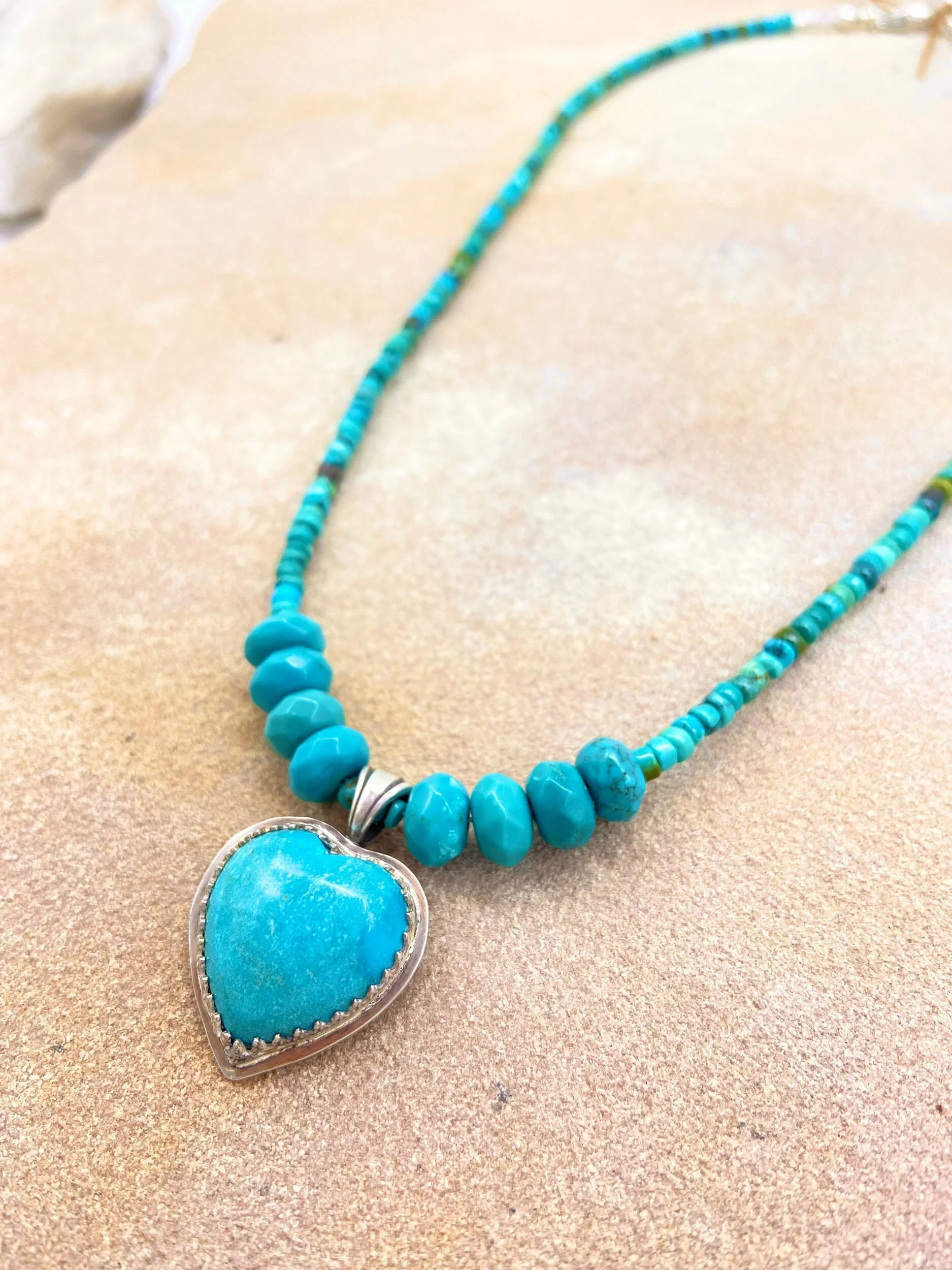 D383351C-CEC4-4FF2-A4A0-ED37F97BEED4