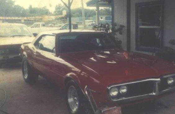 1968 Pontiac Firebird.jpg