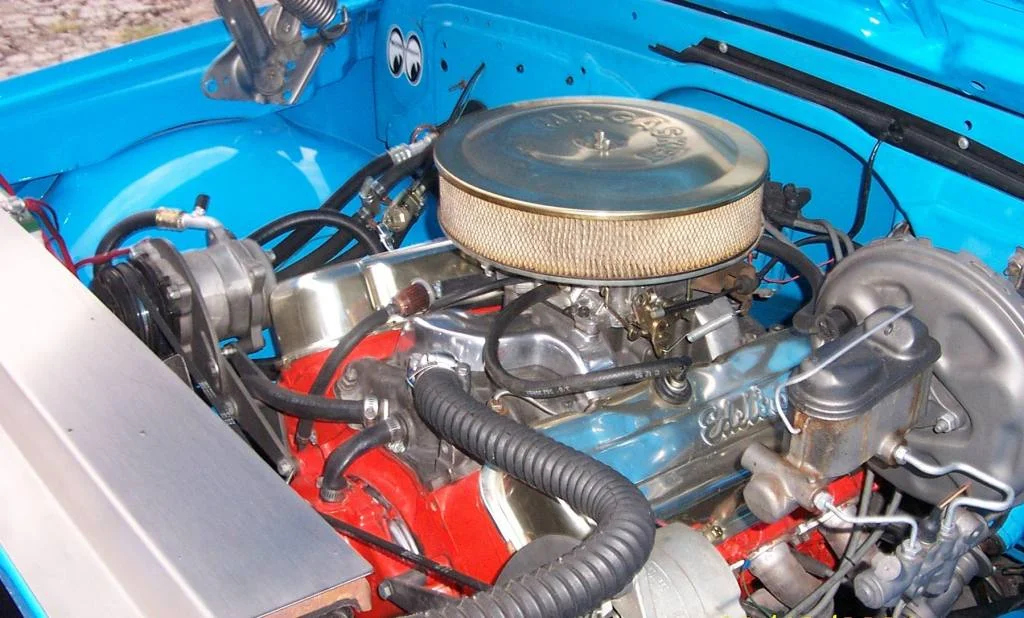 1970 Chevy Pick-Up Motor .jpg