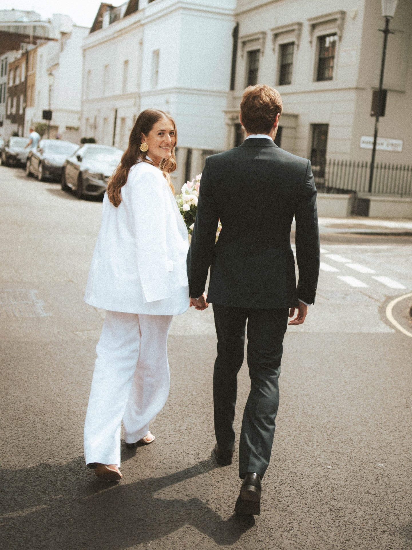 I&amp;T exploring Chelsea after their civil ceremony at Chelsea Town Hall. 

Edited with our &lsquo;Golden Brown&rsquo; film style preset inside The Disposable Film Preset Pack for photographers. 

#disposablefilmpresetpack #disposablefilm #feelslike