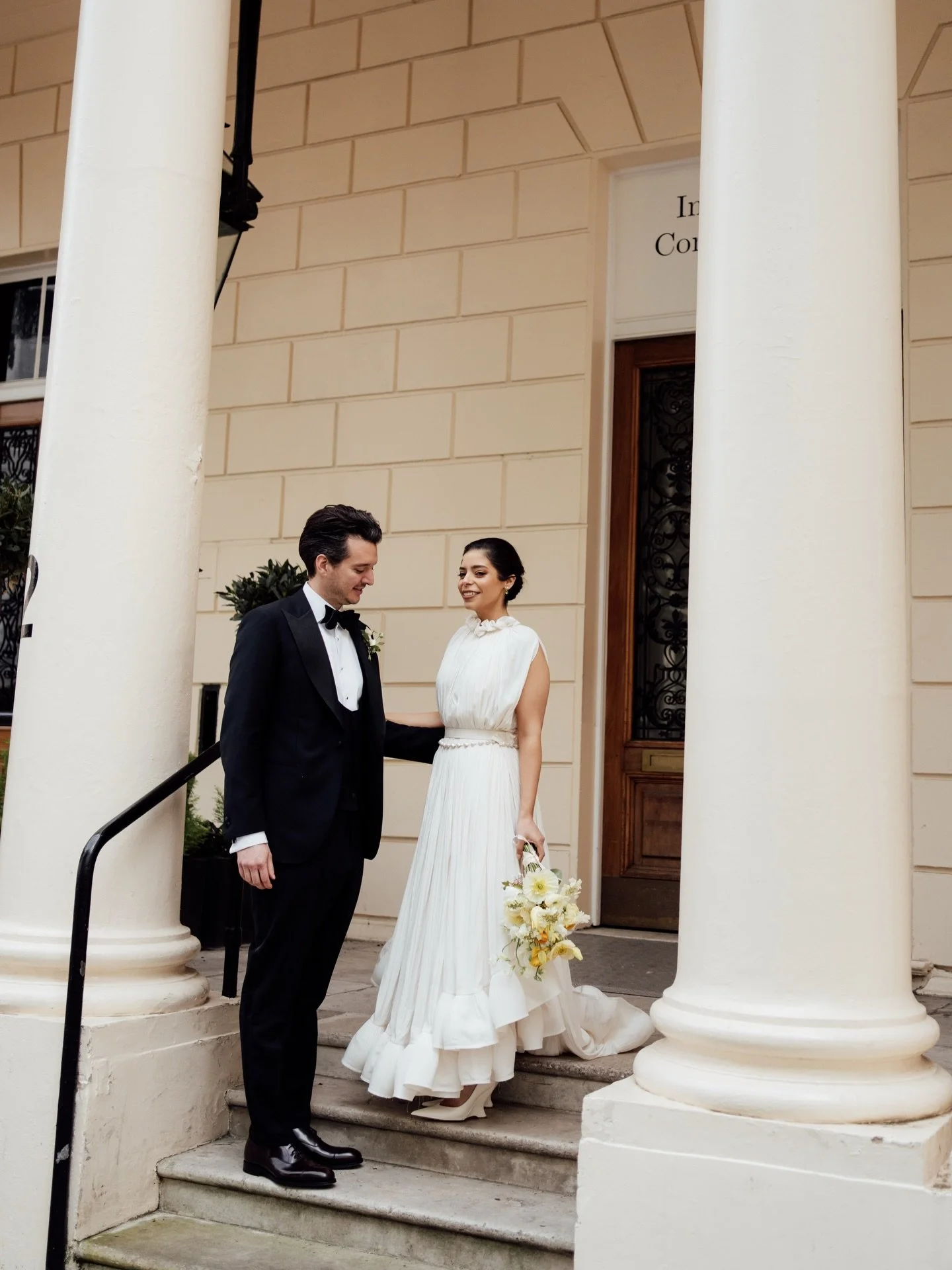 A &amp; L at the beautiful ICA in London, this was such a perfect Spring wedding day!

Edited with our &lsquo;Soft&rsquo; editorial style preset inside the Union of Two 2.0 Preset Pack for wedding photographers.

#editorialweddingphotography #unionof