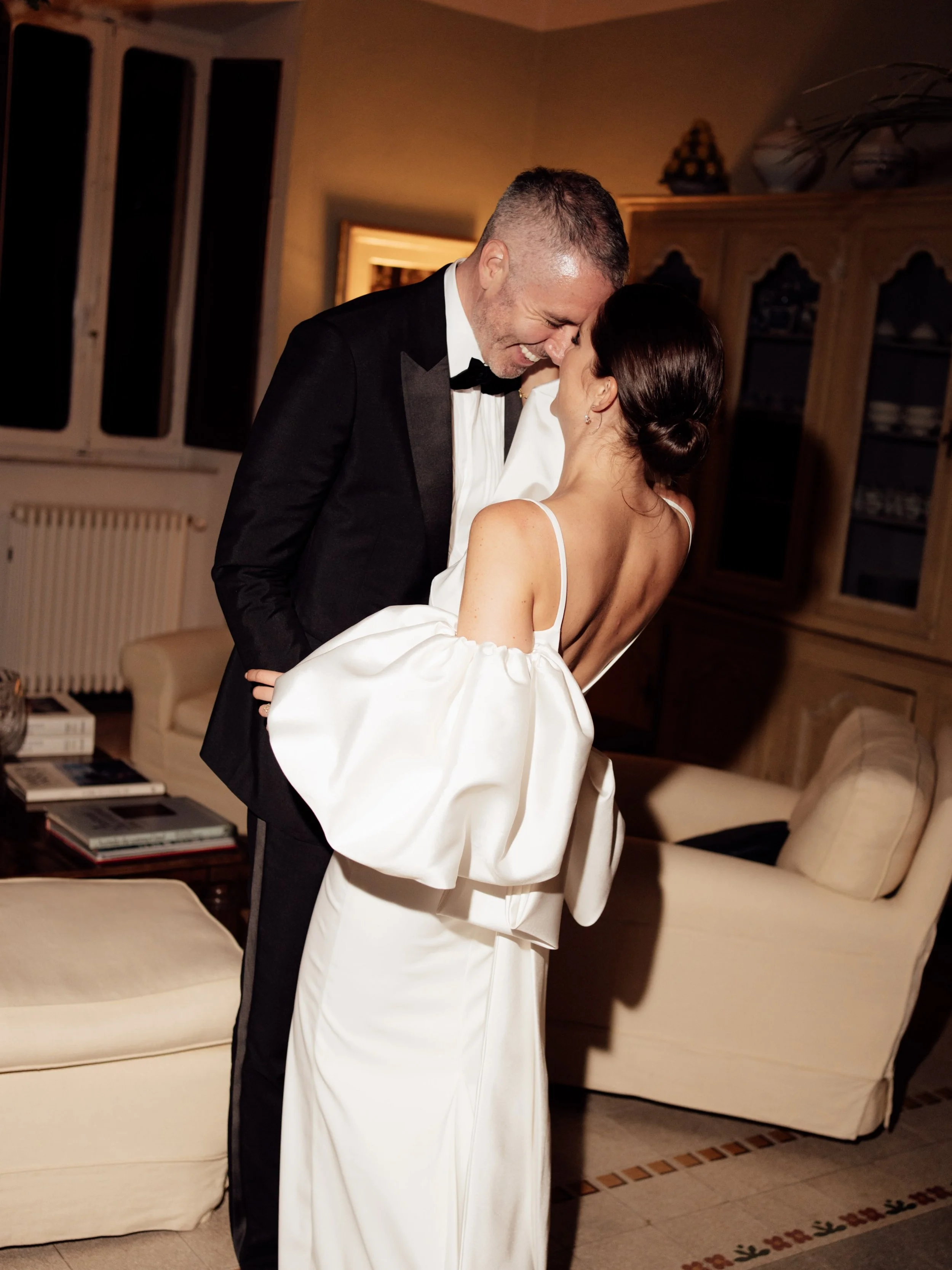 S &amp; J at the end of their gorgeous Italian wedding day at La Pescaia Resort.

Edited with our &lsquo;Golden Flash&rsquo; editorial style preset from the Union of Two 2.0 Preset Pack.

#editorialwedding #italianweddingstyle #unionoftwo #zachandgra