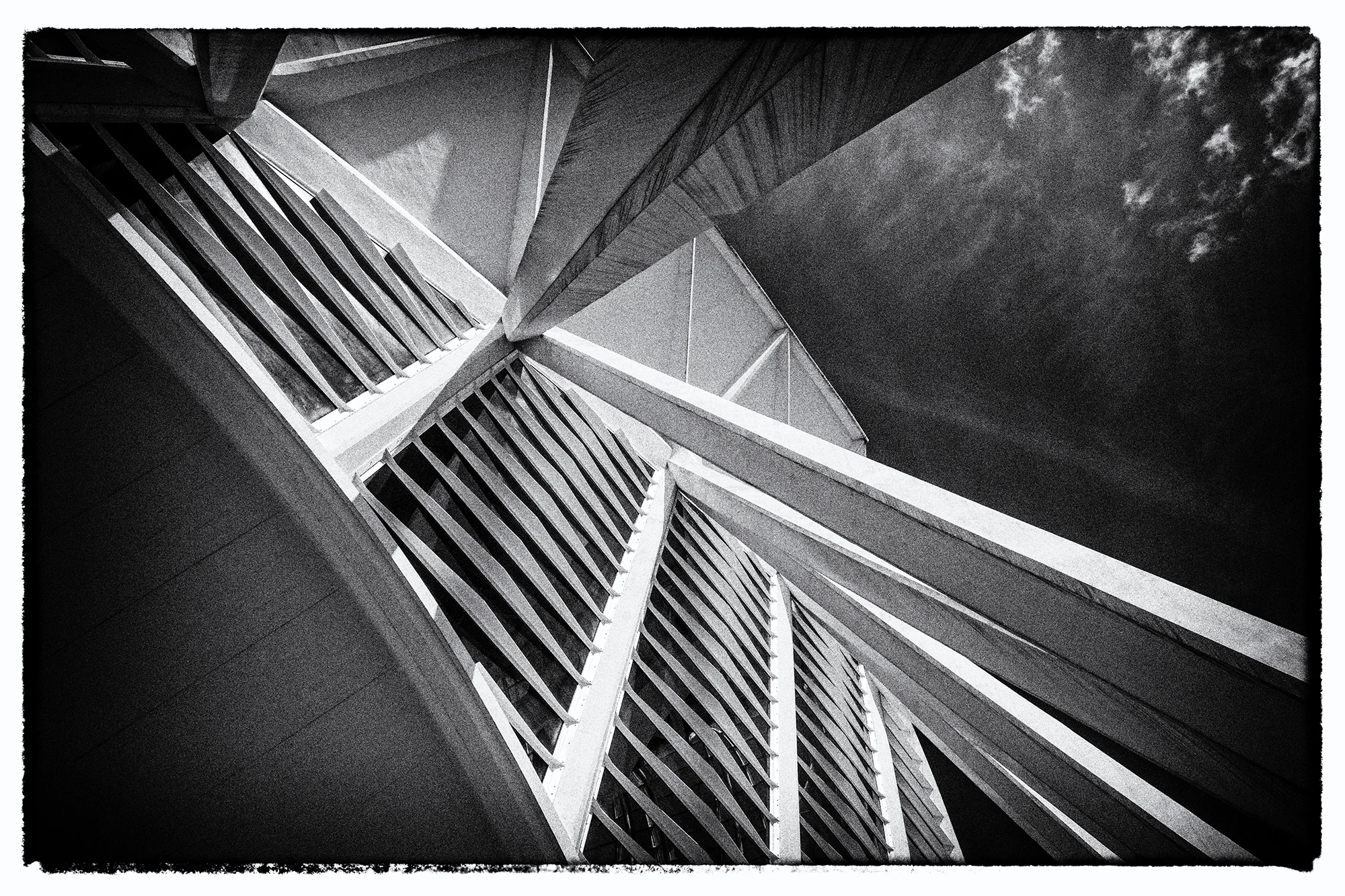 Valencia-20 B&W.jpg