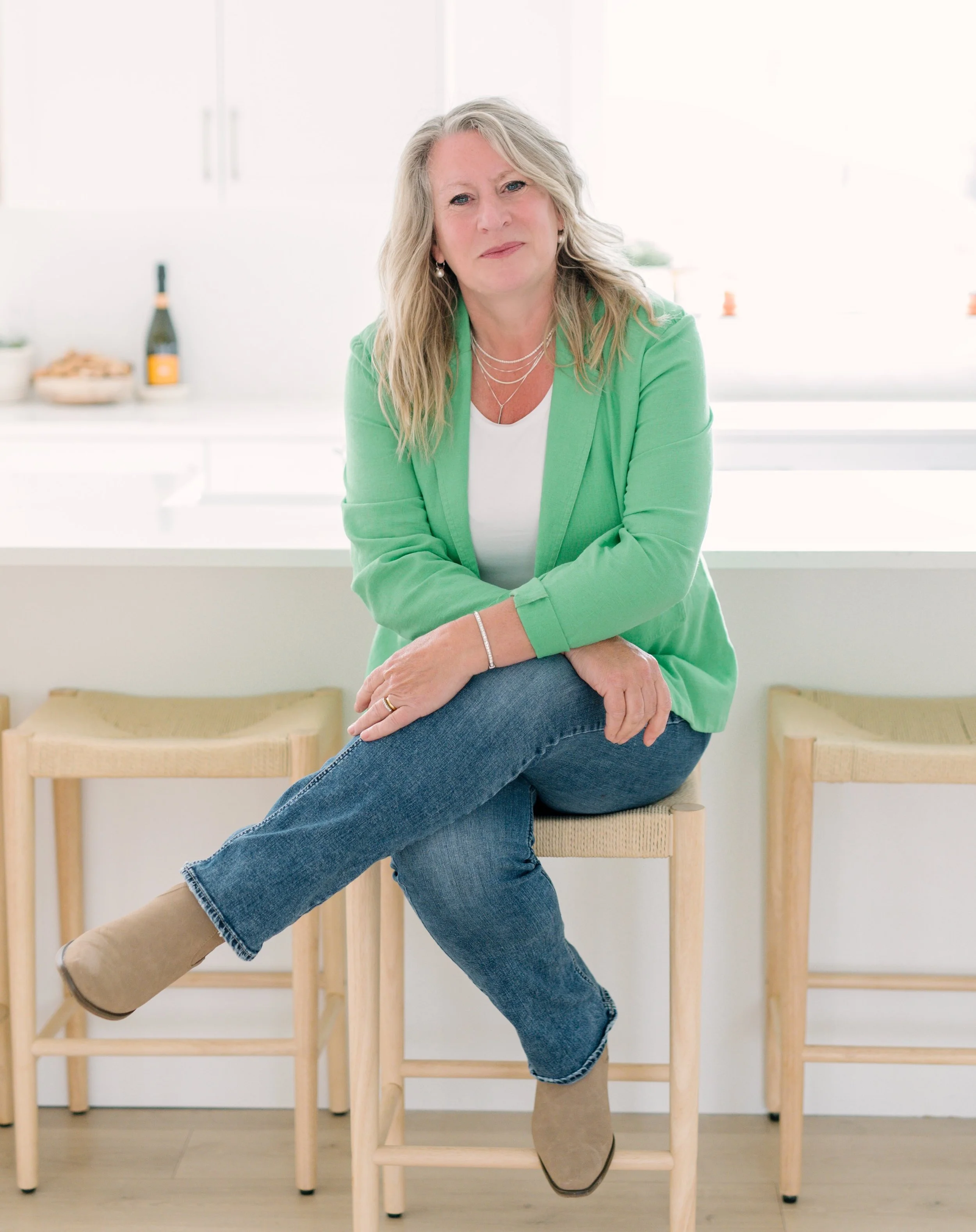 Nicola Hewish, Salesperson