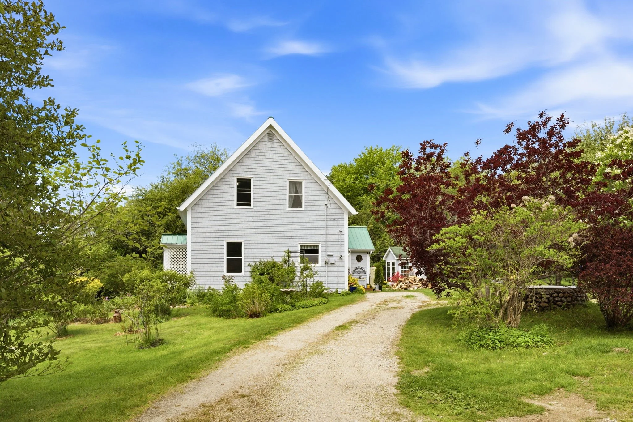 3 Exterior 3.jpg