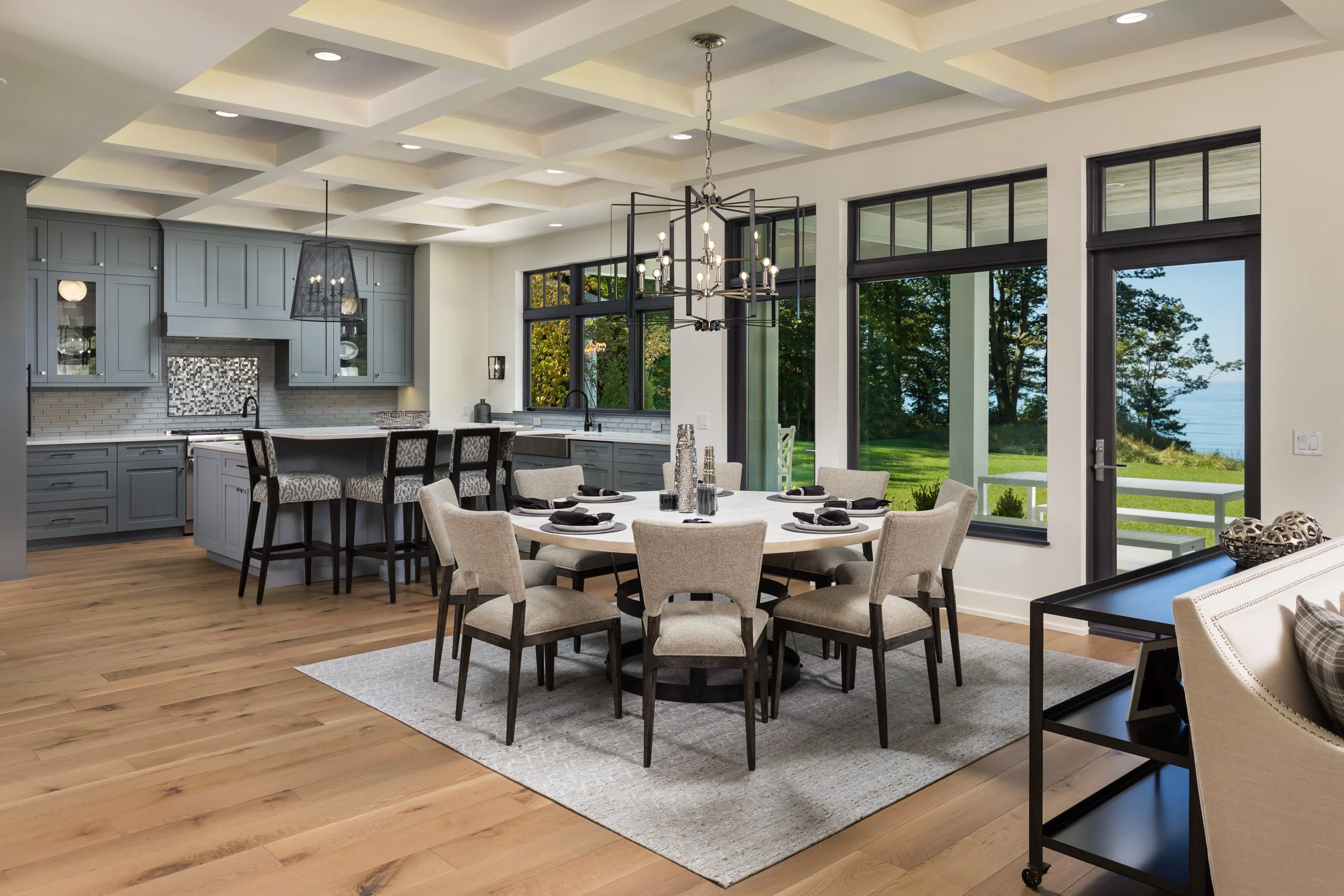 contemporary-lakehouse-04.jpg
