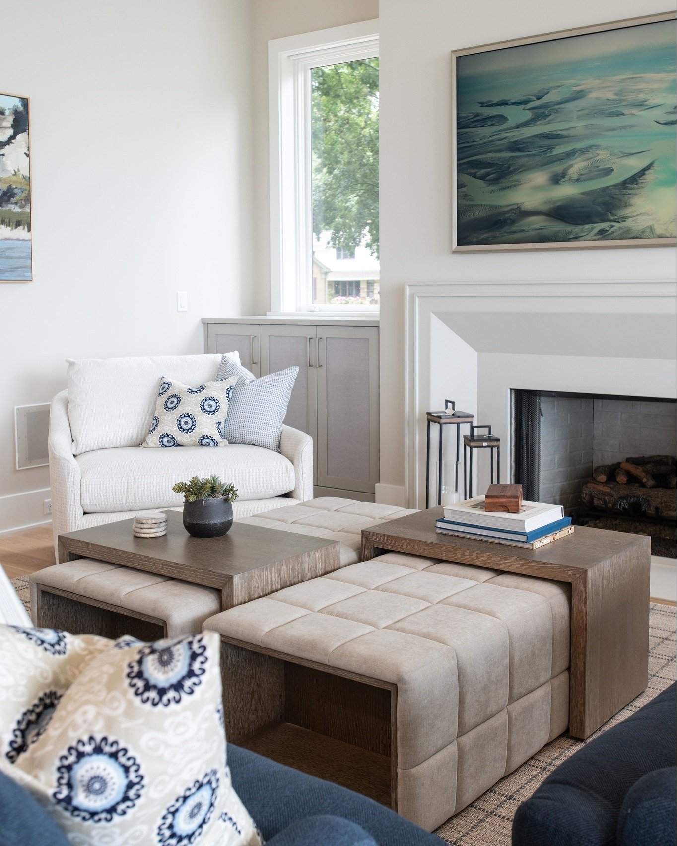 Cozy, reimagined. 

This living room was completely transformed during a recent remodel, layered with warmth, comfort, and thoughtful design that makes it feel both fresh and familiar. It&rsquo;s the kind of space that invites you to stay awhile.

#b
