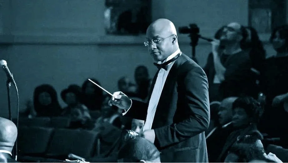 Glenn Caldwell conducting