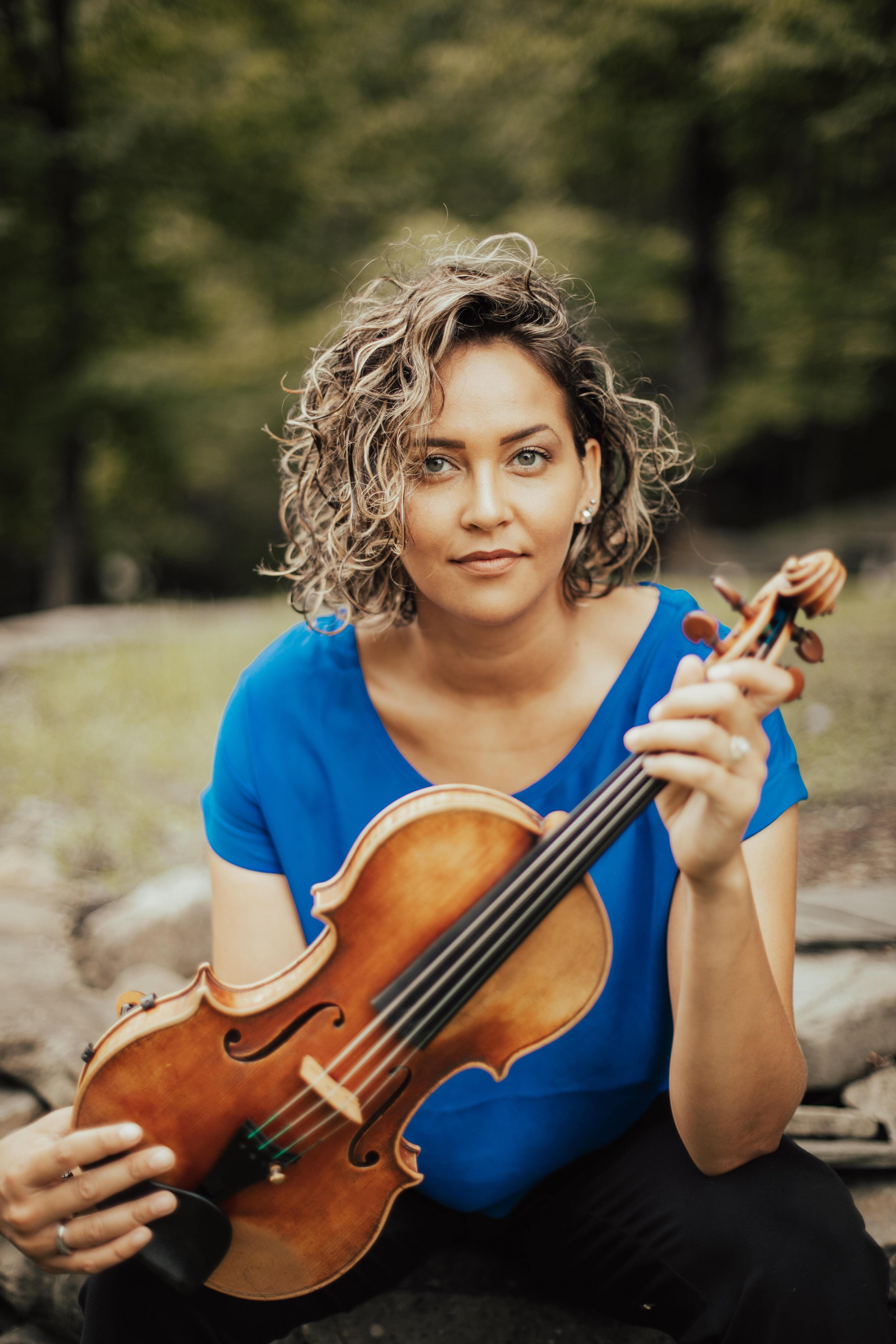 Meredith Riley, violin