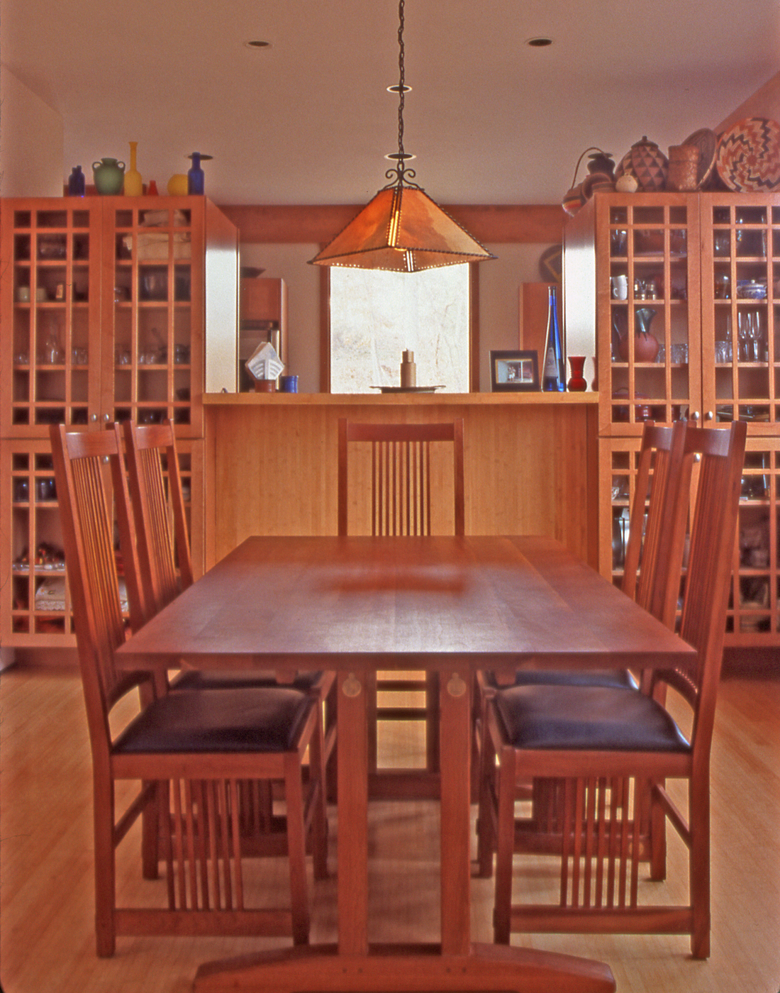 Interior-kitchen-table.jpg