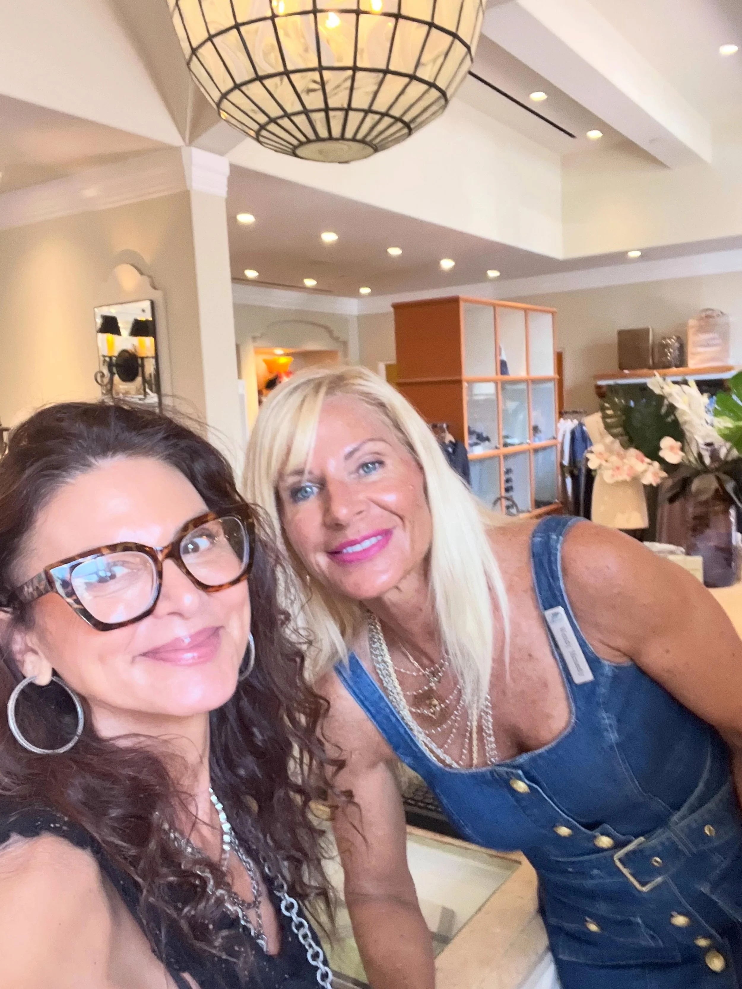 Come join us @terranearesort for a Mother's Day pop up 
Saturday 11-4