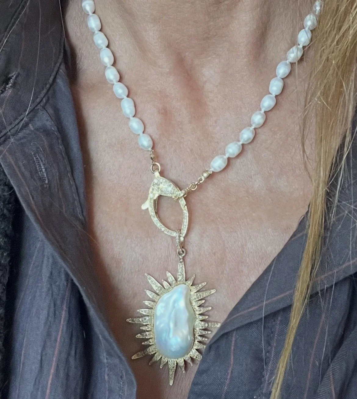 Pearl with diamond burst necklace