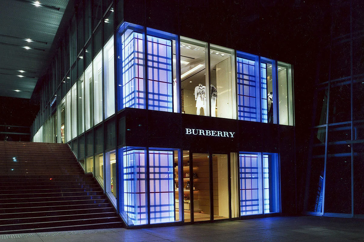 Burberry - Tokyo