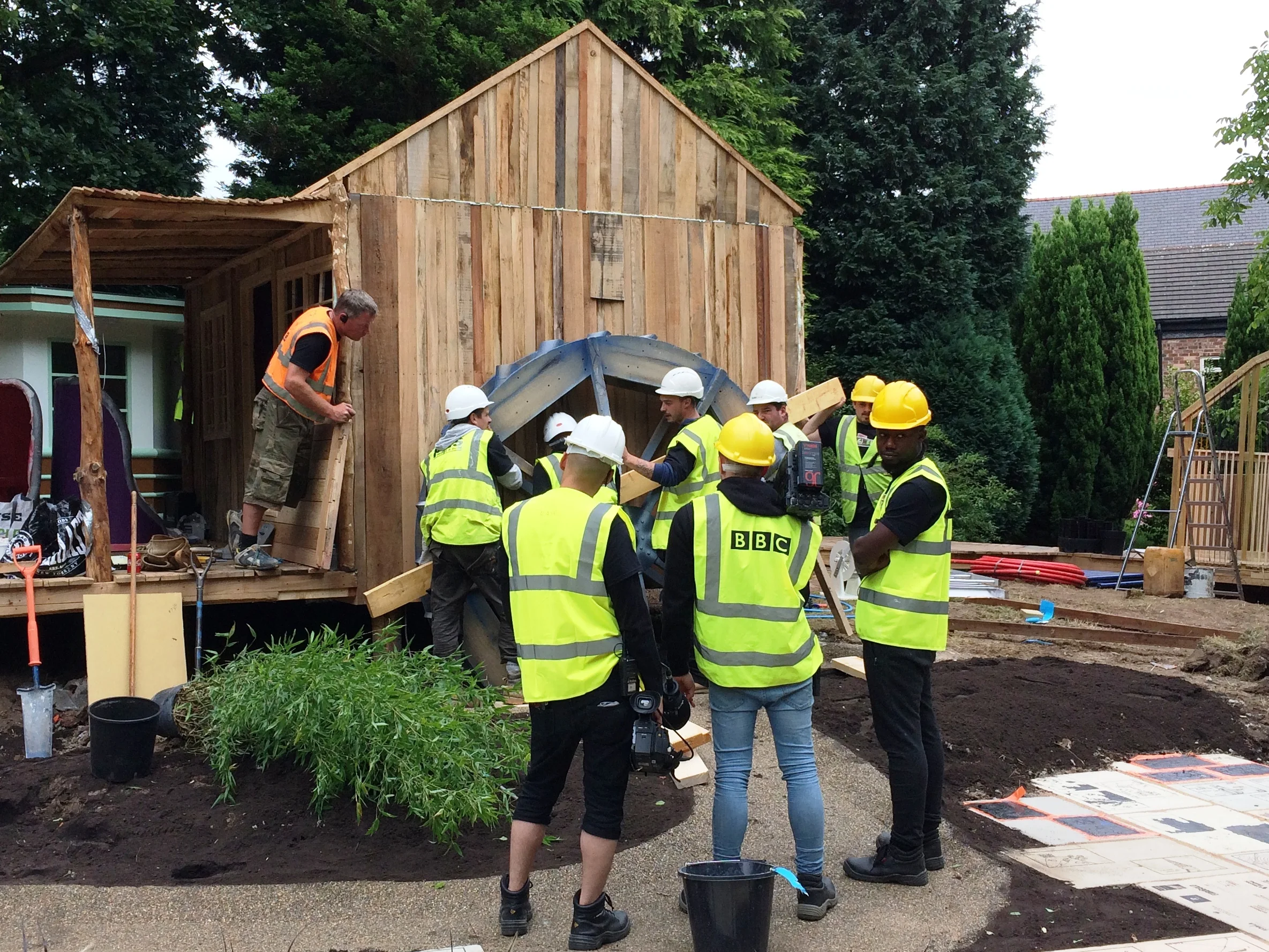 Helping CBBC’s Dengineers build their biggest den ever!