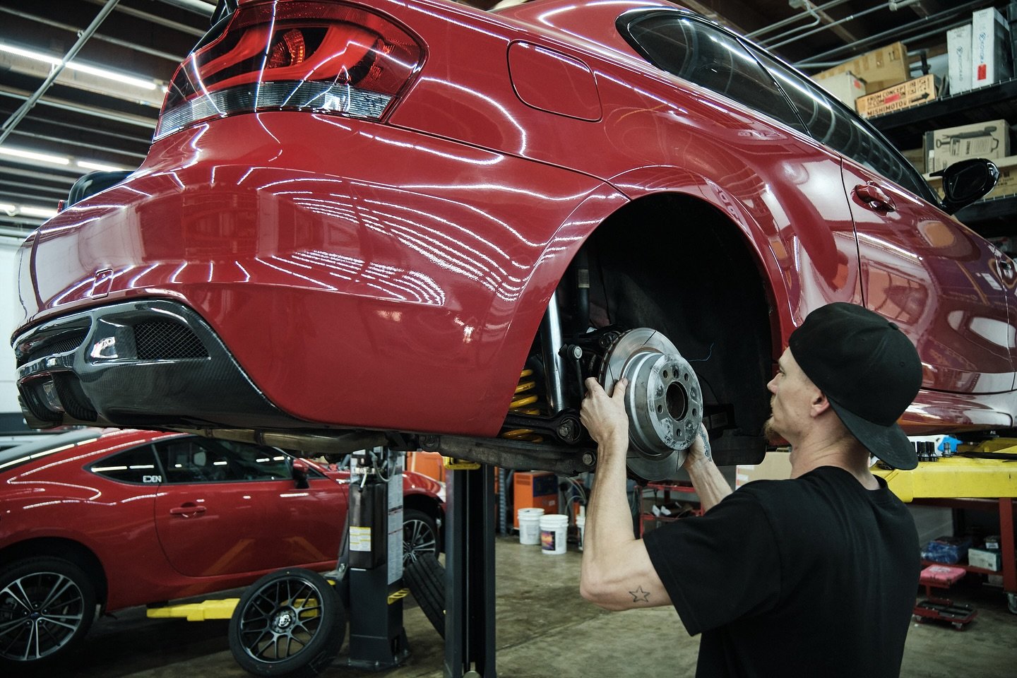 #EDENcustoms is a proud authorized dealer and installer of @ohlinsautomotive suspension components 💪