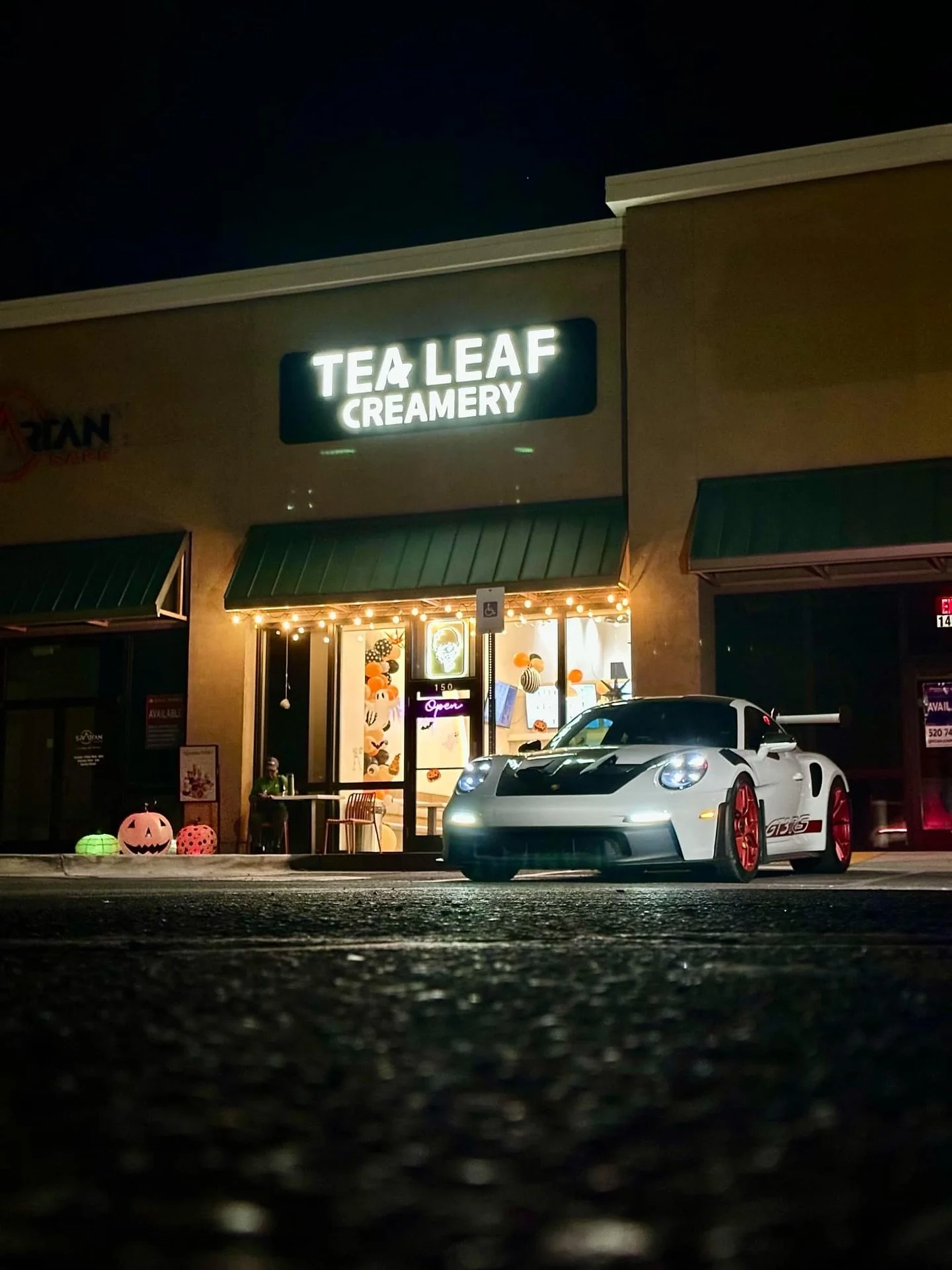 Thanks for coming out Saturday and supporting EDEN Customs 🫶 See you next month #EDENcustoms #tealeafandcreamery