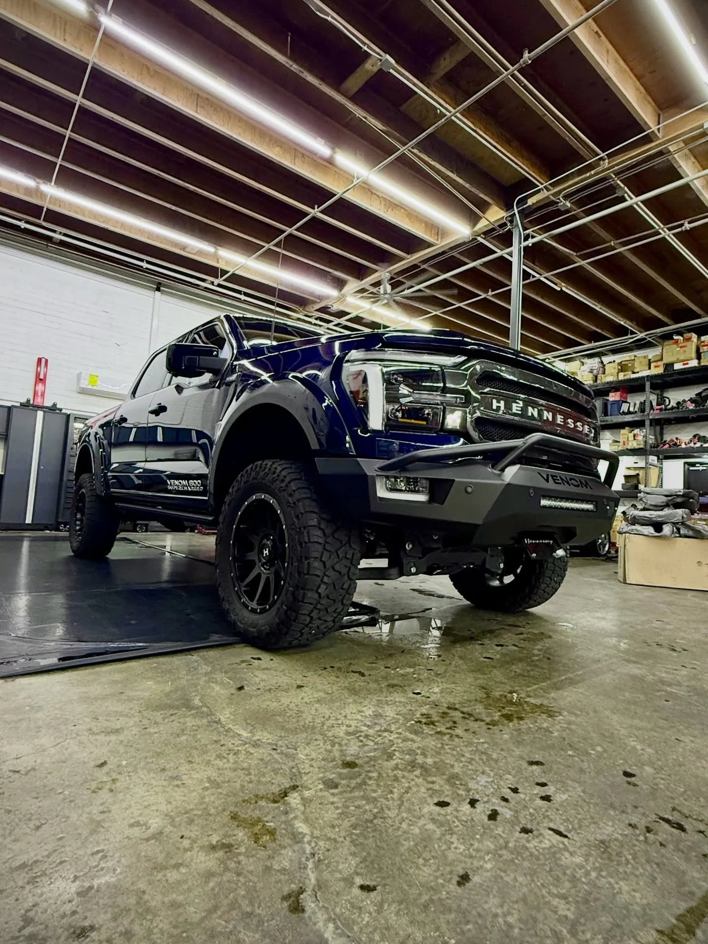 Steam cleaned interior, decon wash, 1-step paint correction, 10 year graphene ceramic coating. DM us to book your service with @edendetailing.byzacbarter #EDENcustoms