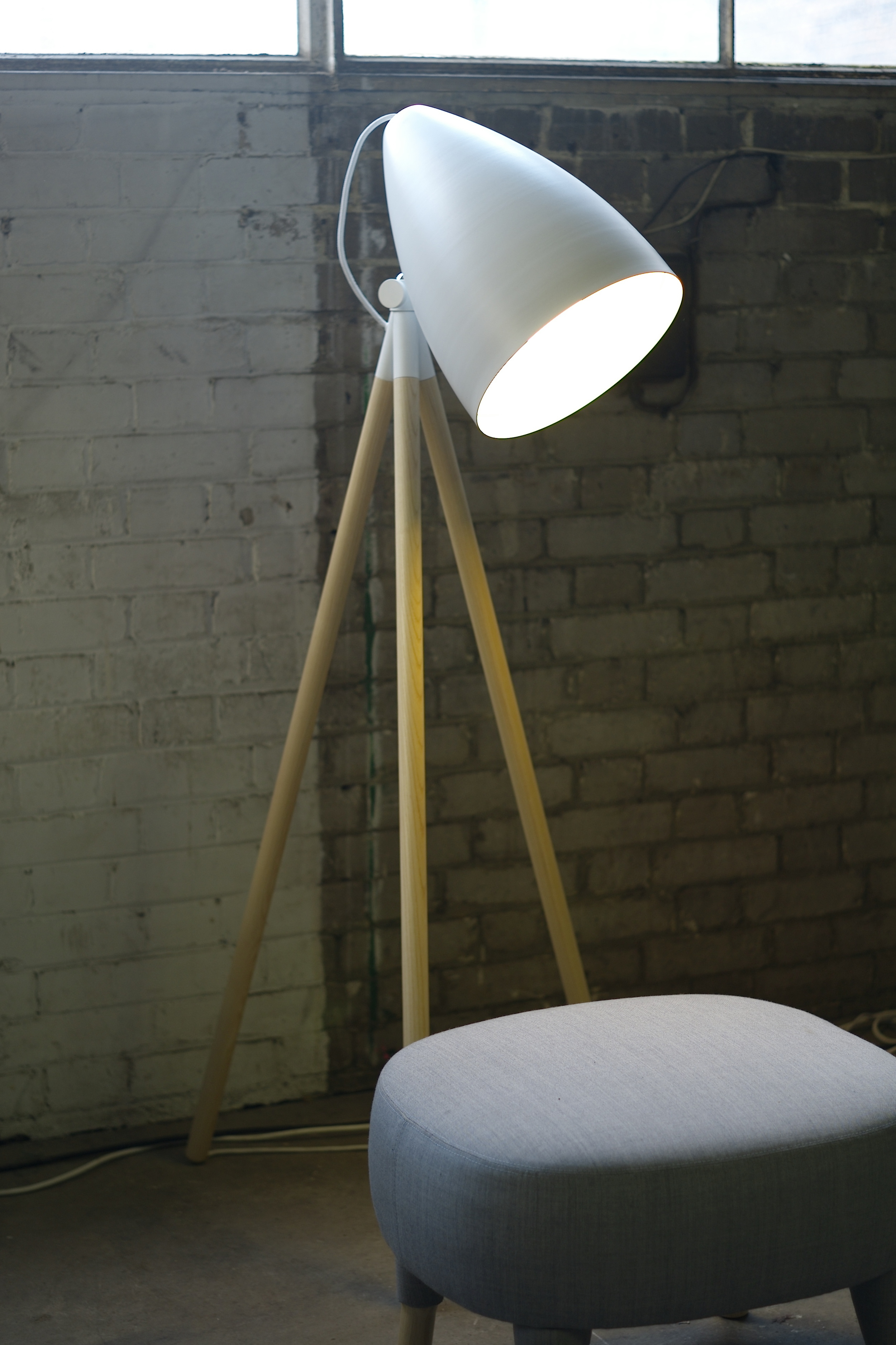 Casual snob - Floor Lamp.JPG
