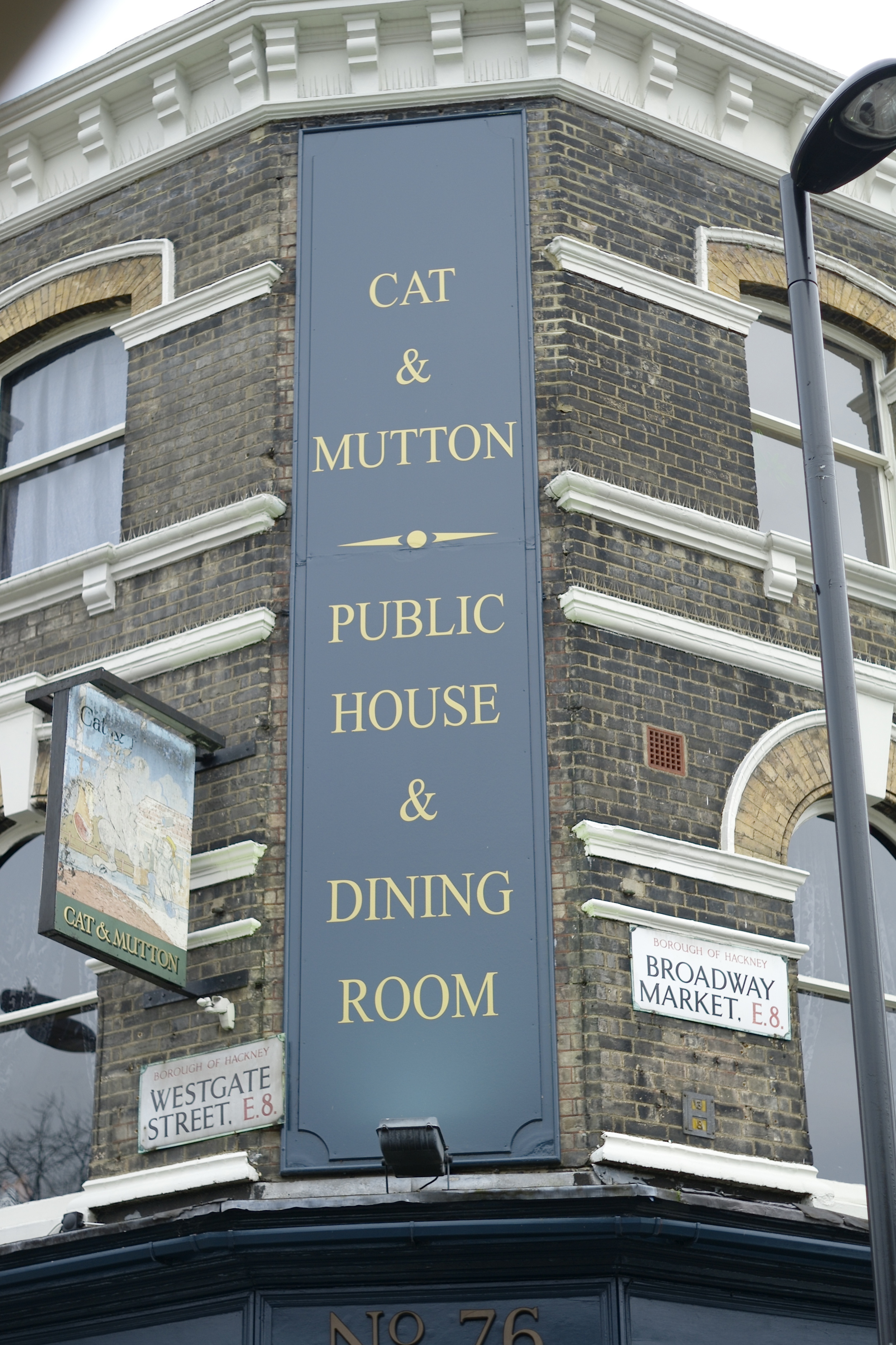 cs Broadway Market Street - Cat & Mutton