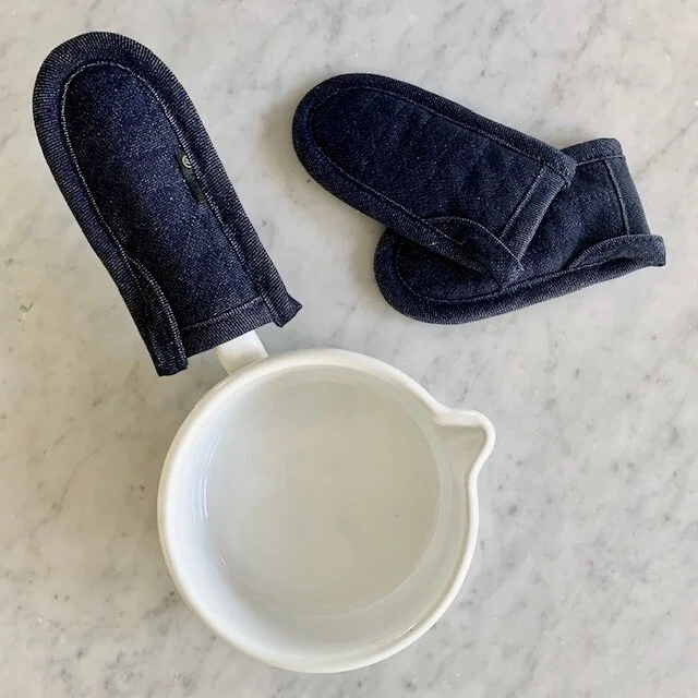 Riess Saucepan:Mitt 2.jpeg