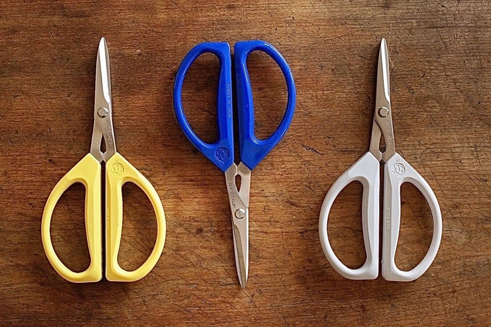 Joyce Chen 3.25-in Stainless Steel Pliable Scissors in the Scissors  department at