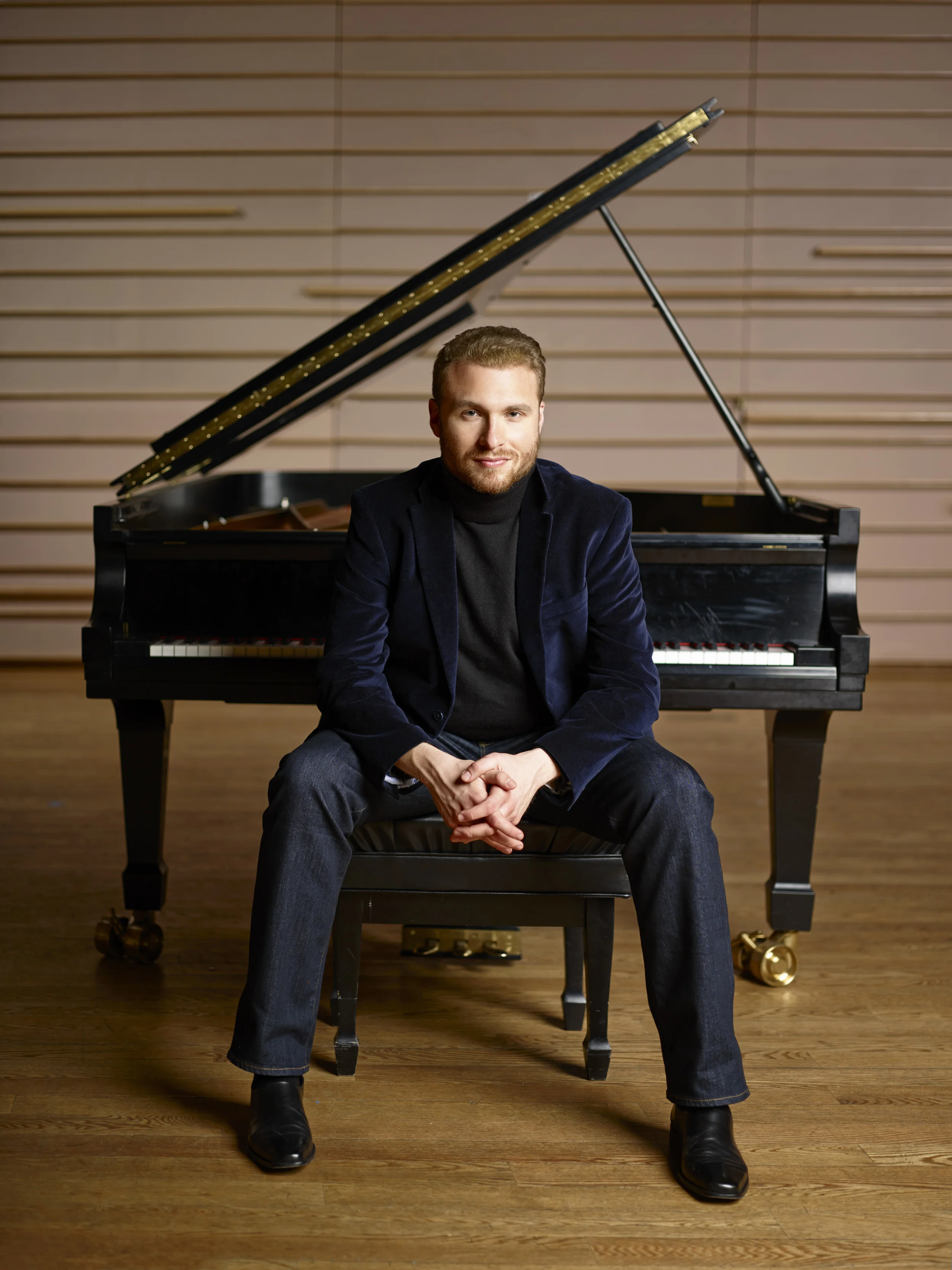 Lyra presents: Adam Golka Piano Concert