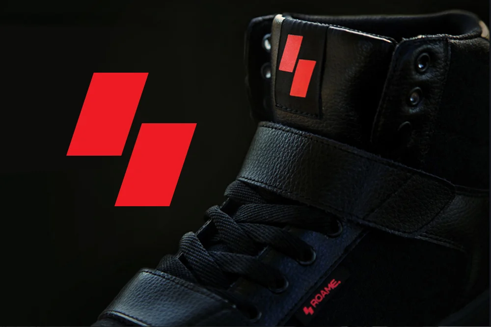 roame_logo_shoes.jpg