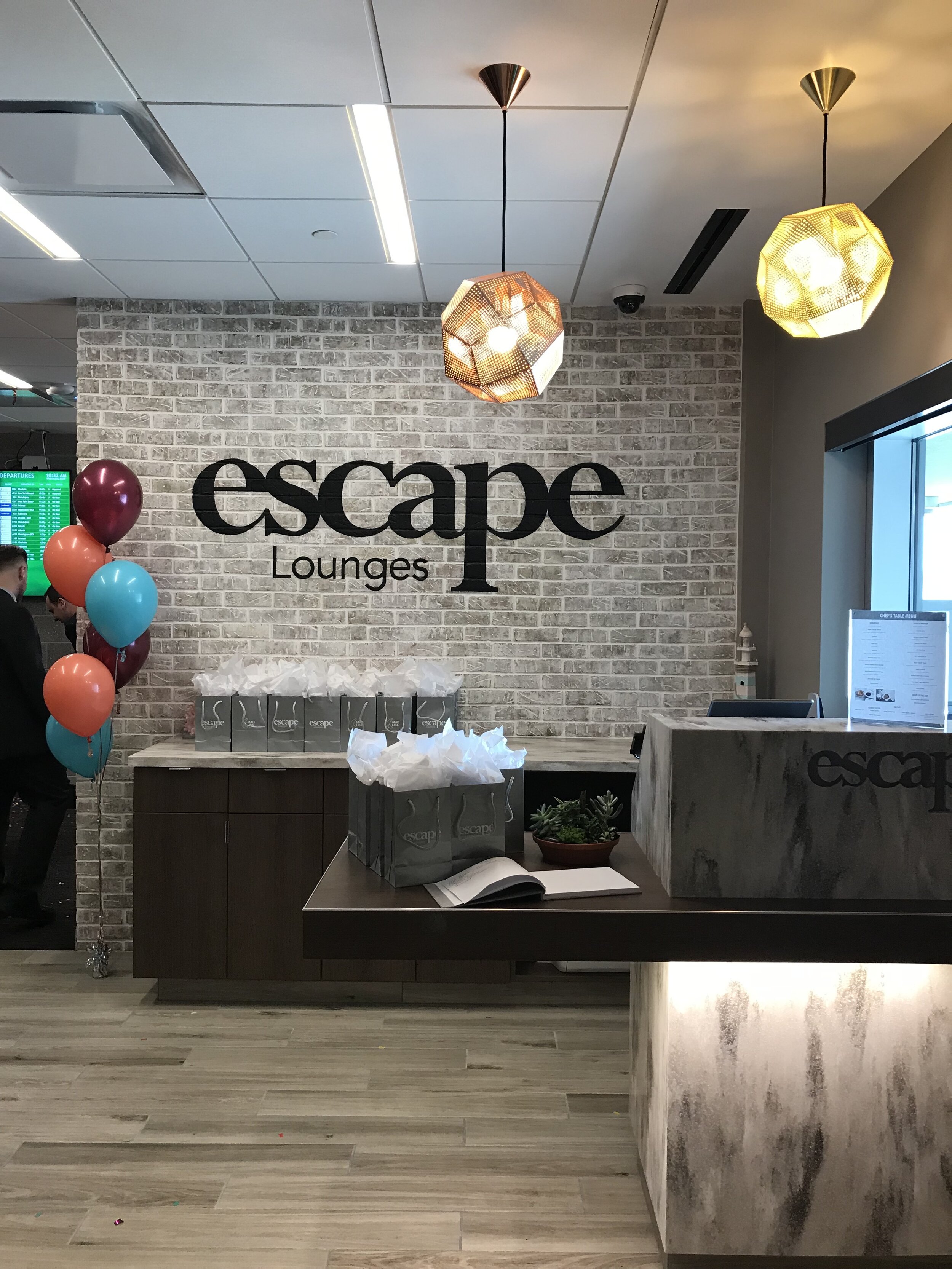 Entry - Reception desk