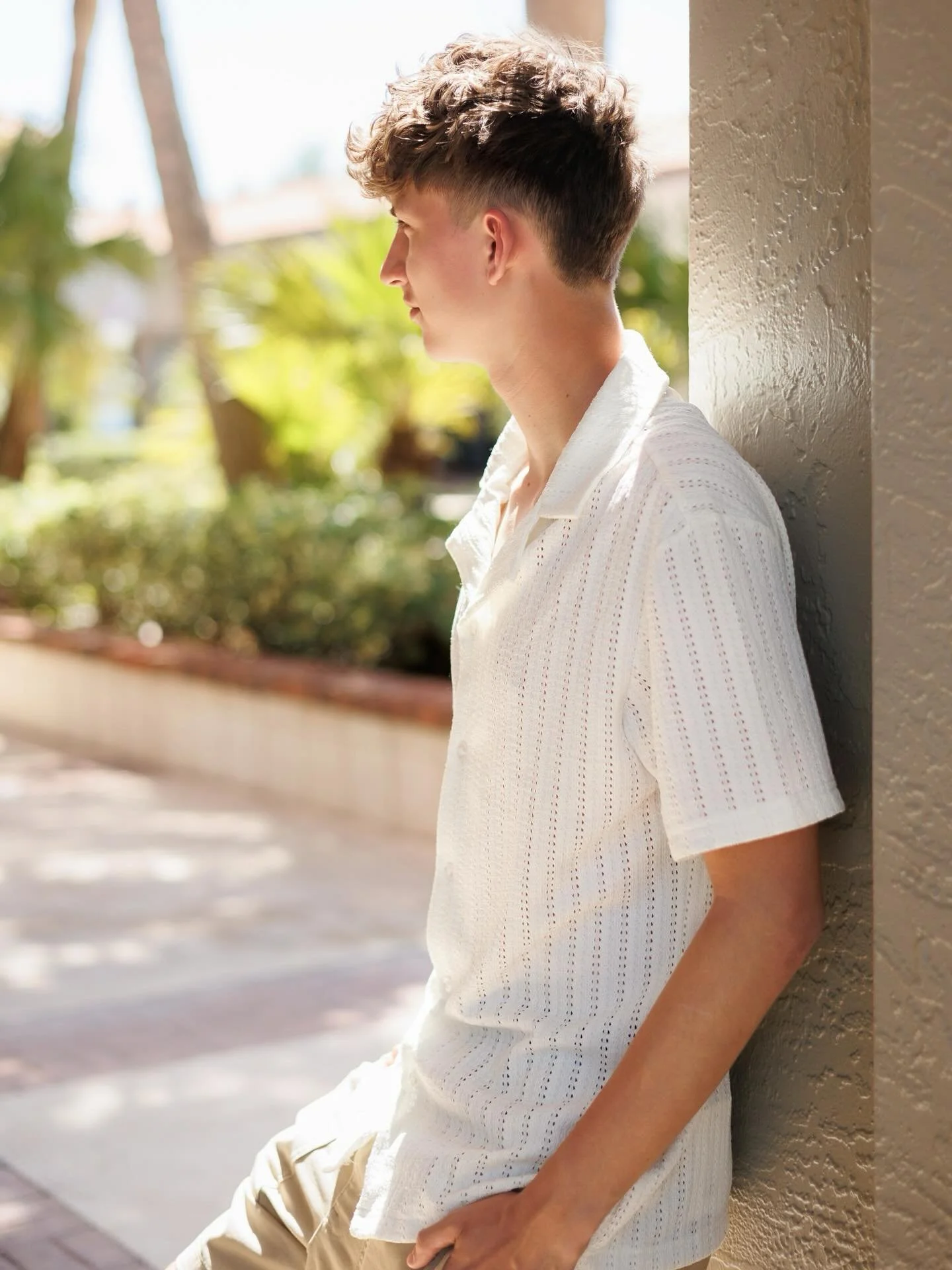 Just chillin at a shopping center in Florida so I decided seize the moment! 📸 #seniorsunday
