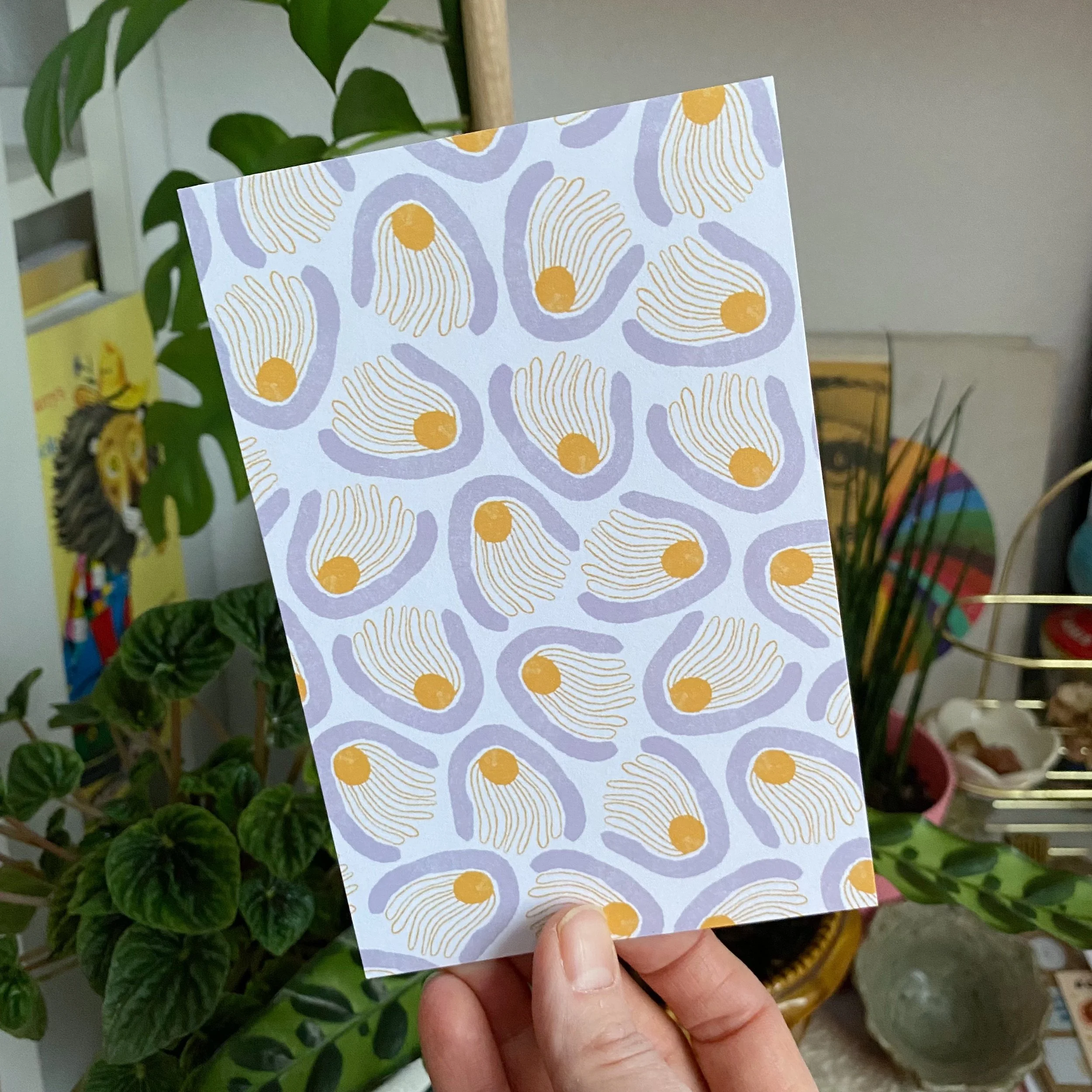 4x6 daisy patern postcard.jpg