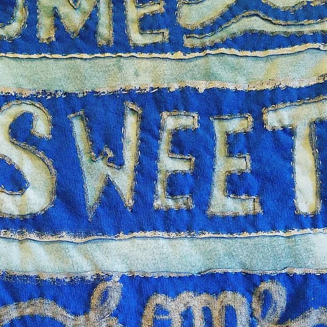 Gooood morning! Lots to do.
#textileart