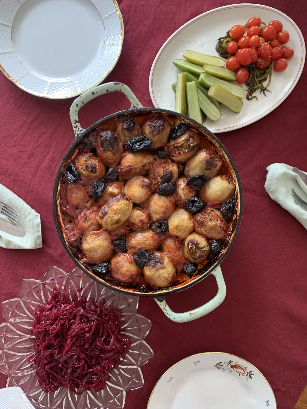 Stuffed onions ready to eat