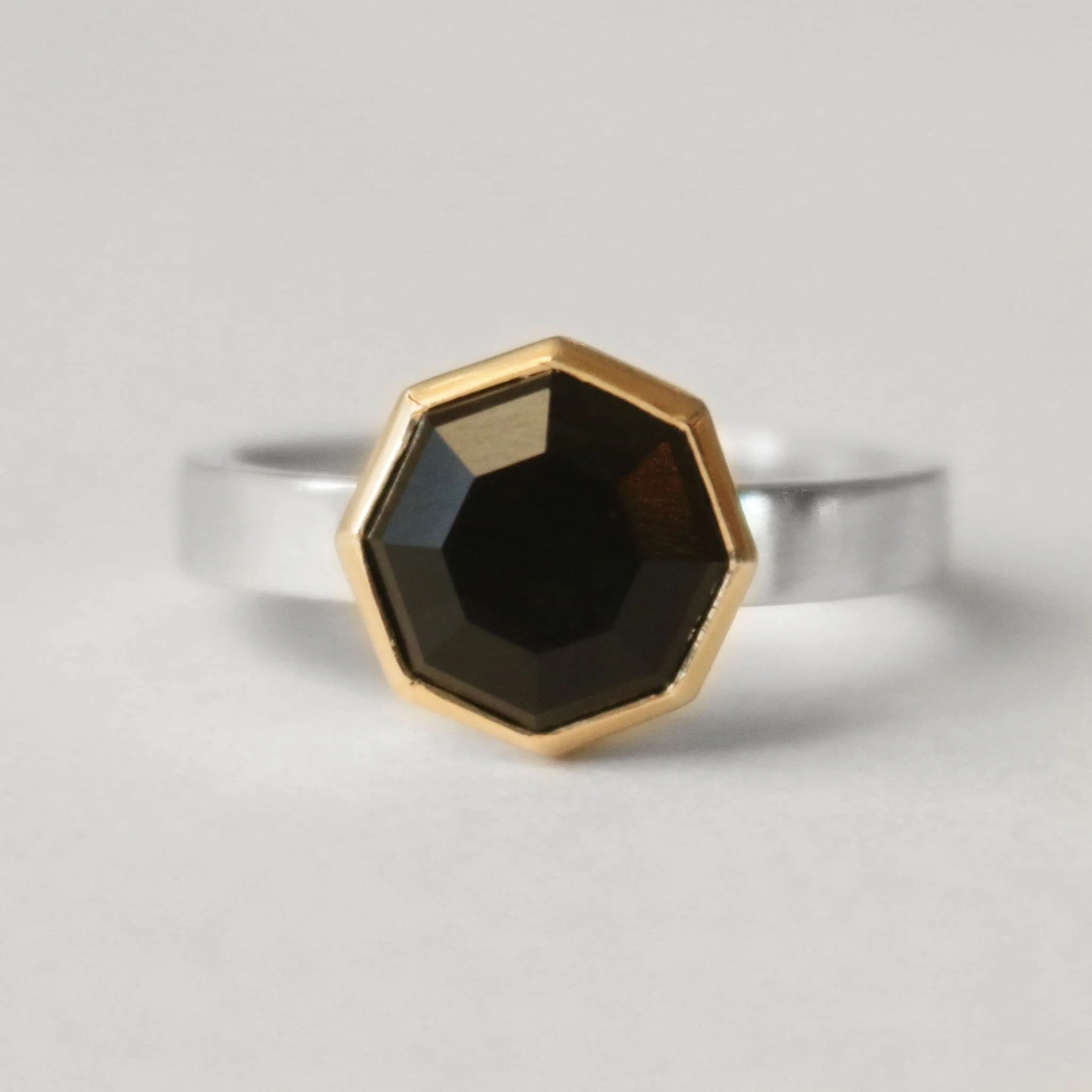 otago black agate silver ring 3.jpg