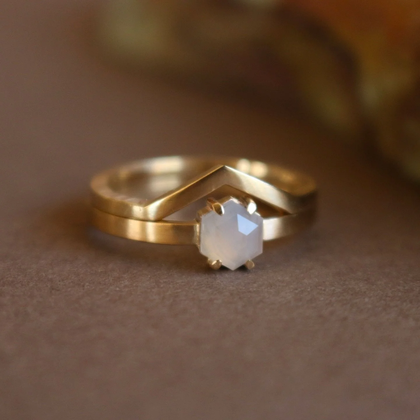 Here&rsquo;s a nice line up of some bespoke pieces I&rsquo;ve made this year. I&rsquo;m always working on custom jewels, they&rsquo;re my favourite mahi but I don&rsquo;t often get around to sharing them.
A magical array of gemstones from Aotearoa (C