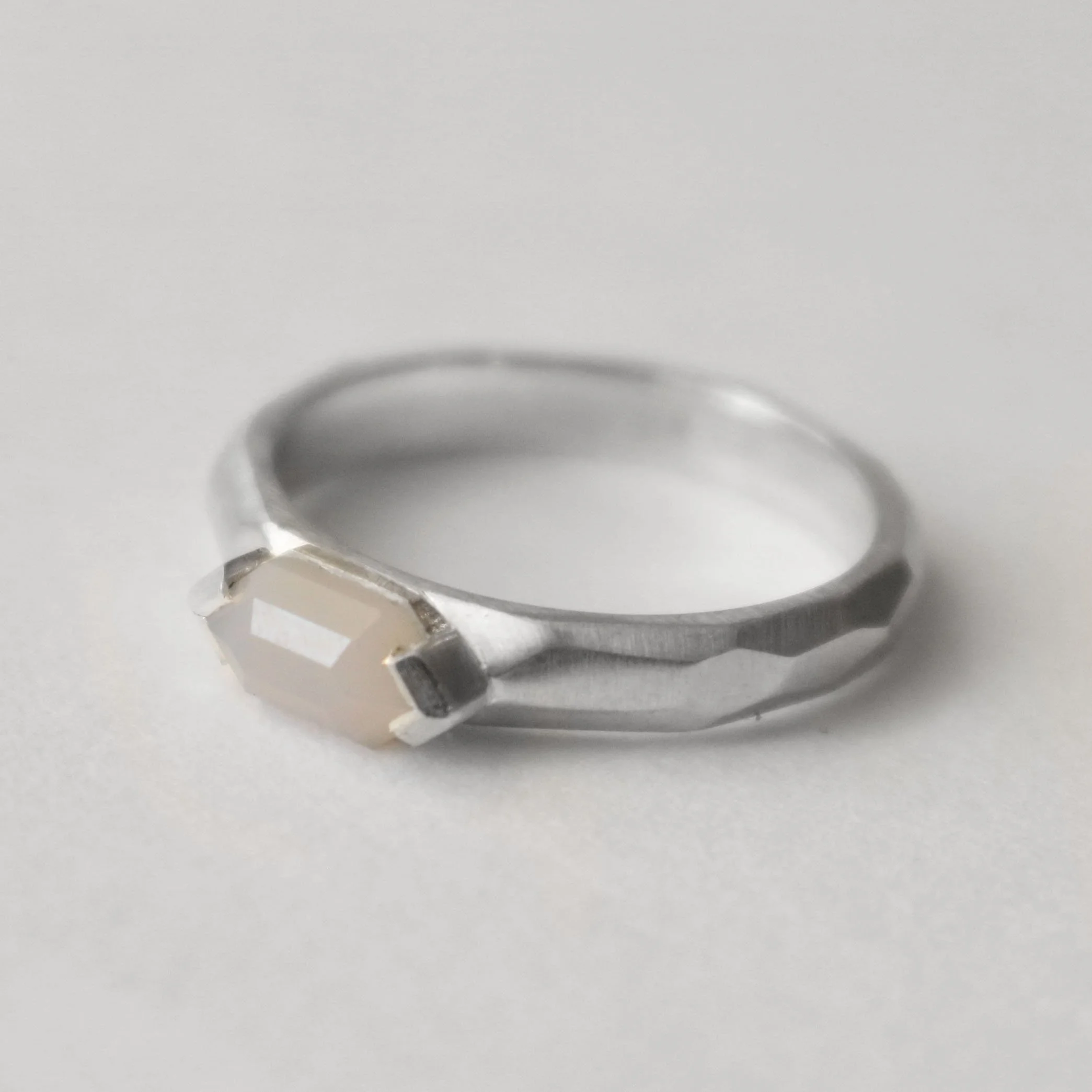 white agate silver ring.jpg