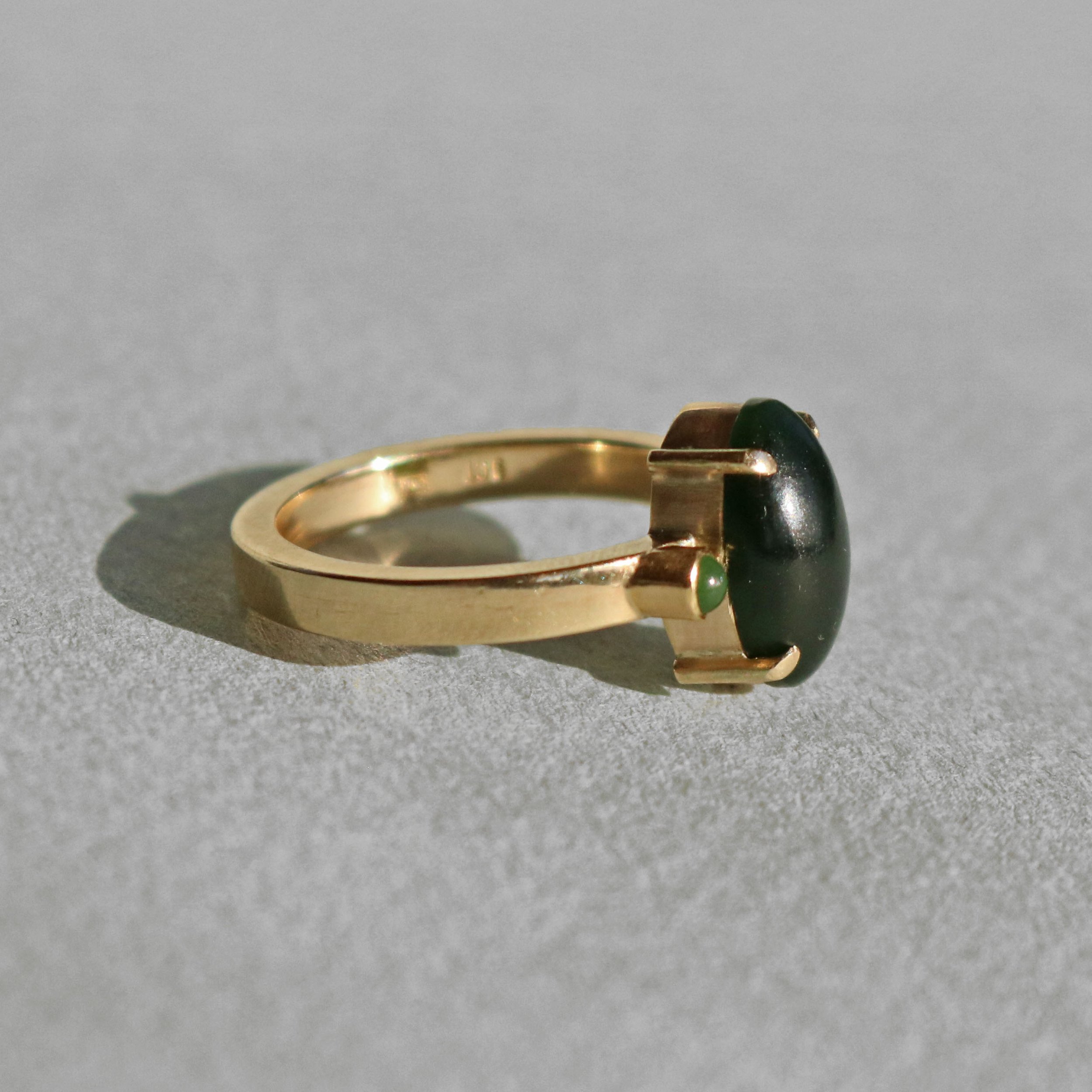 Large Oval Pounamu claw set 3 .jpg