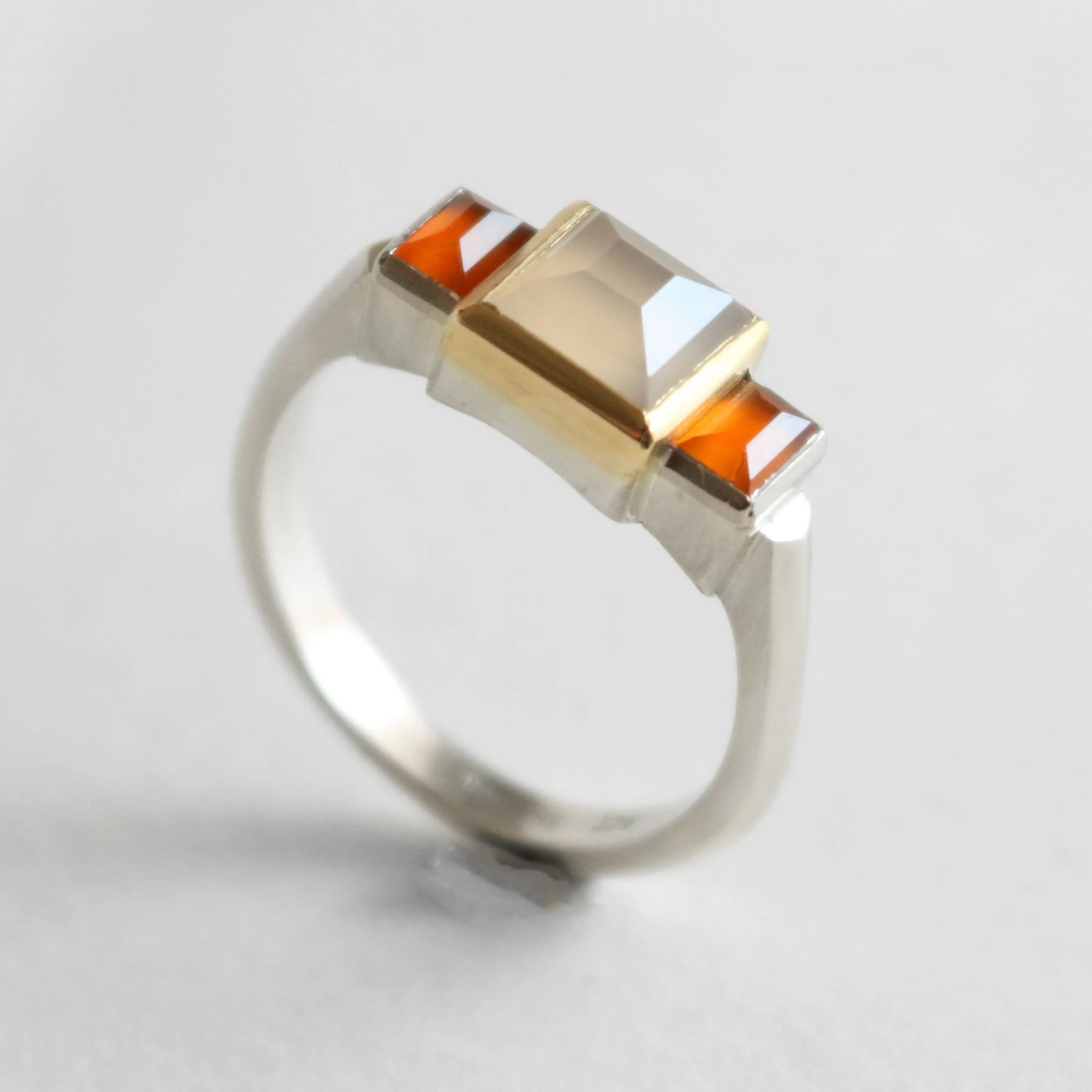 Agate, Carnelian, white gold, yellow gold ring 2026 4.jpg