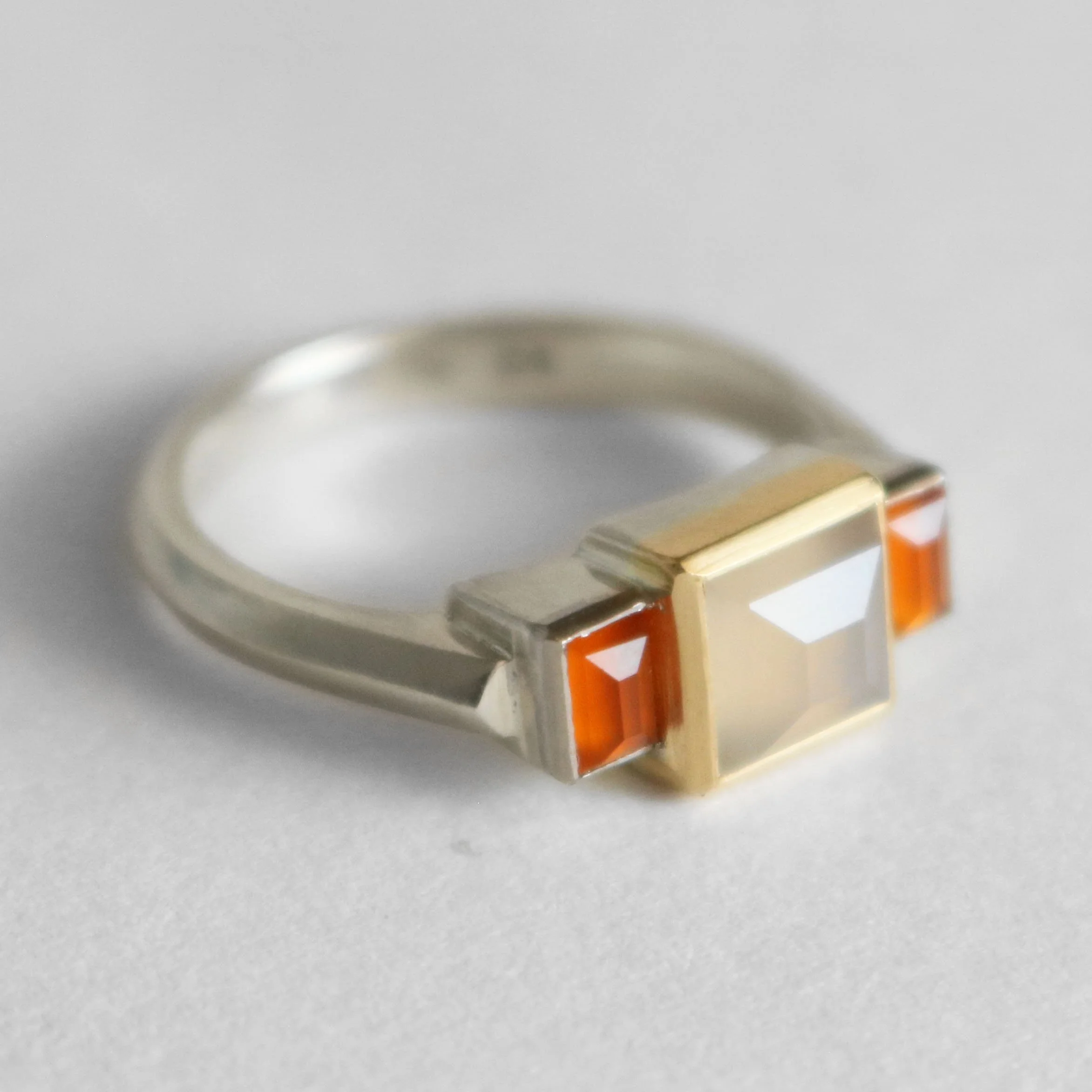 Agate, Carnelian, white gold, yellow gold ring 2026.jpg
