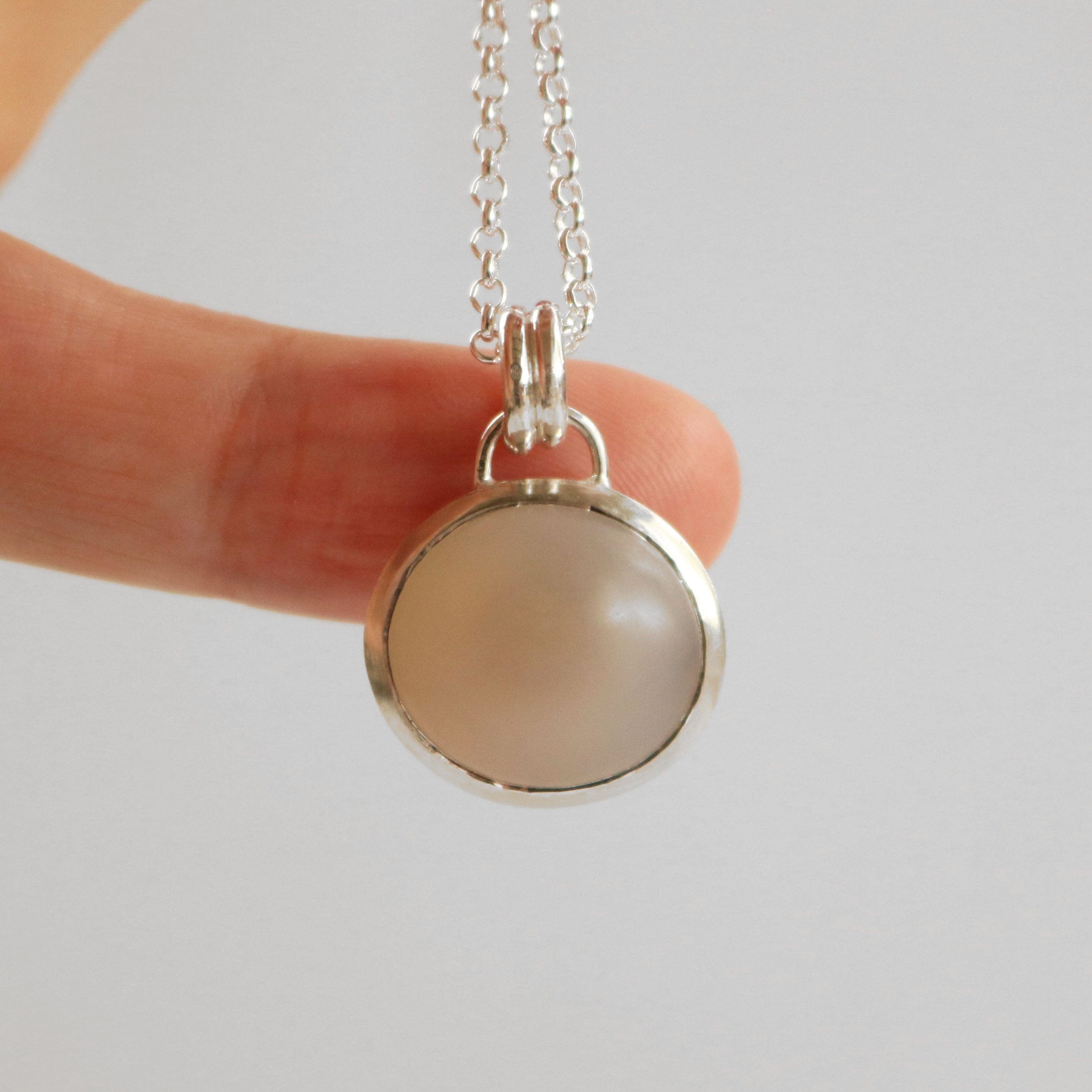 Oval Agate silver pendant 2.jpg