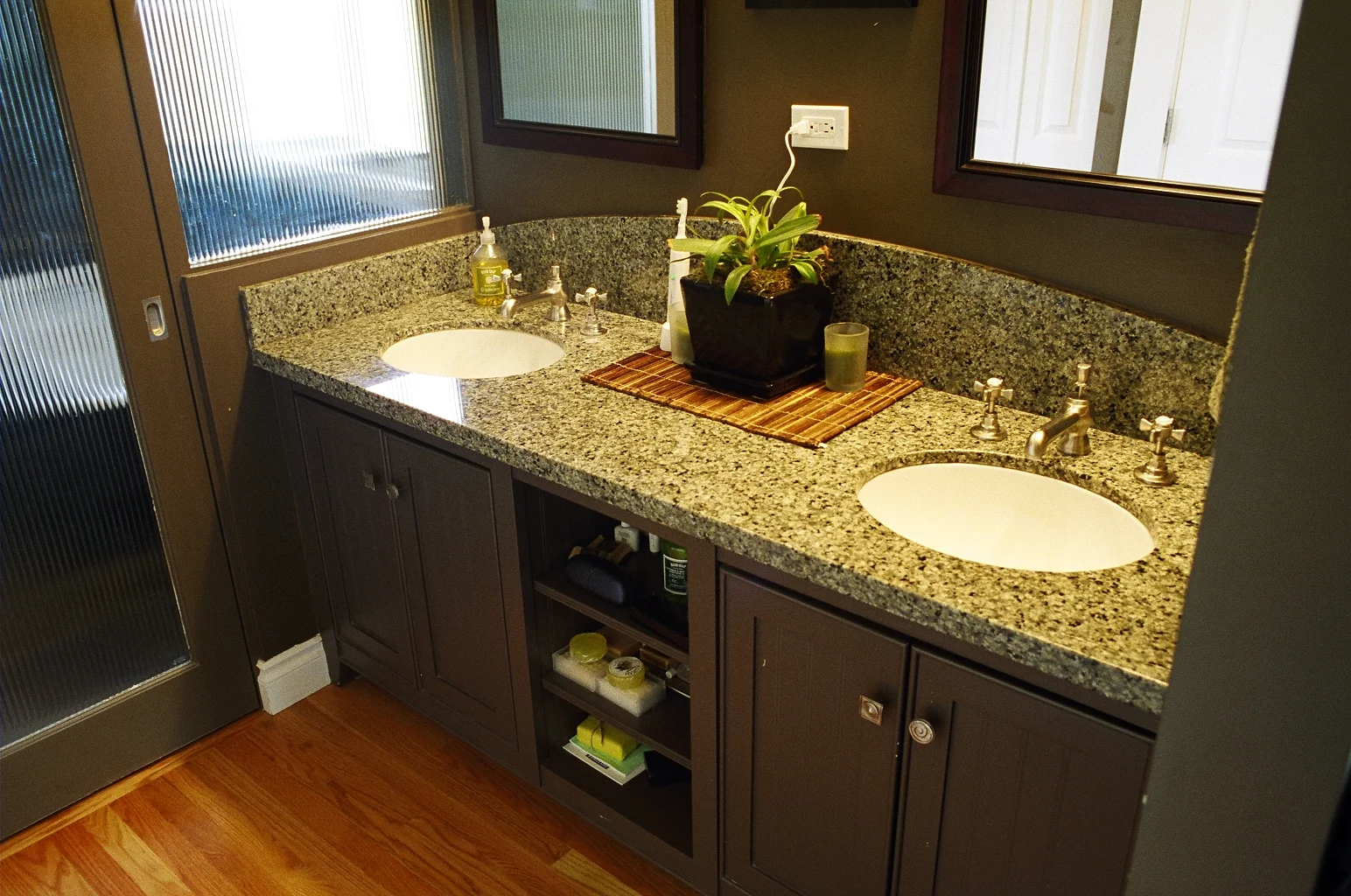 5Capitol Hill bath4.jpg